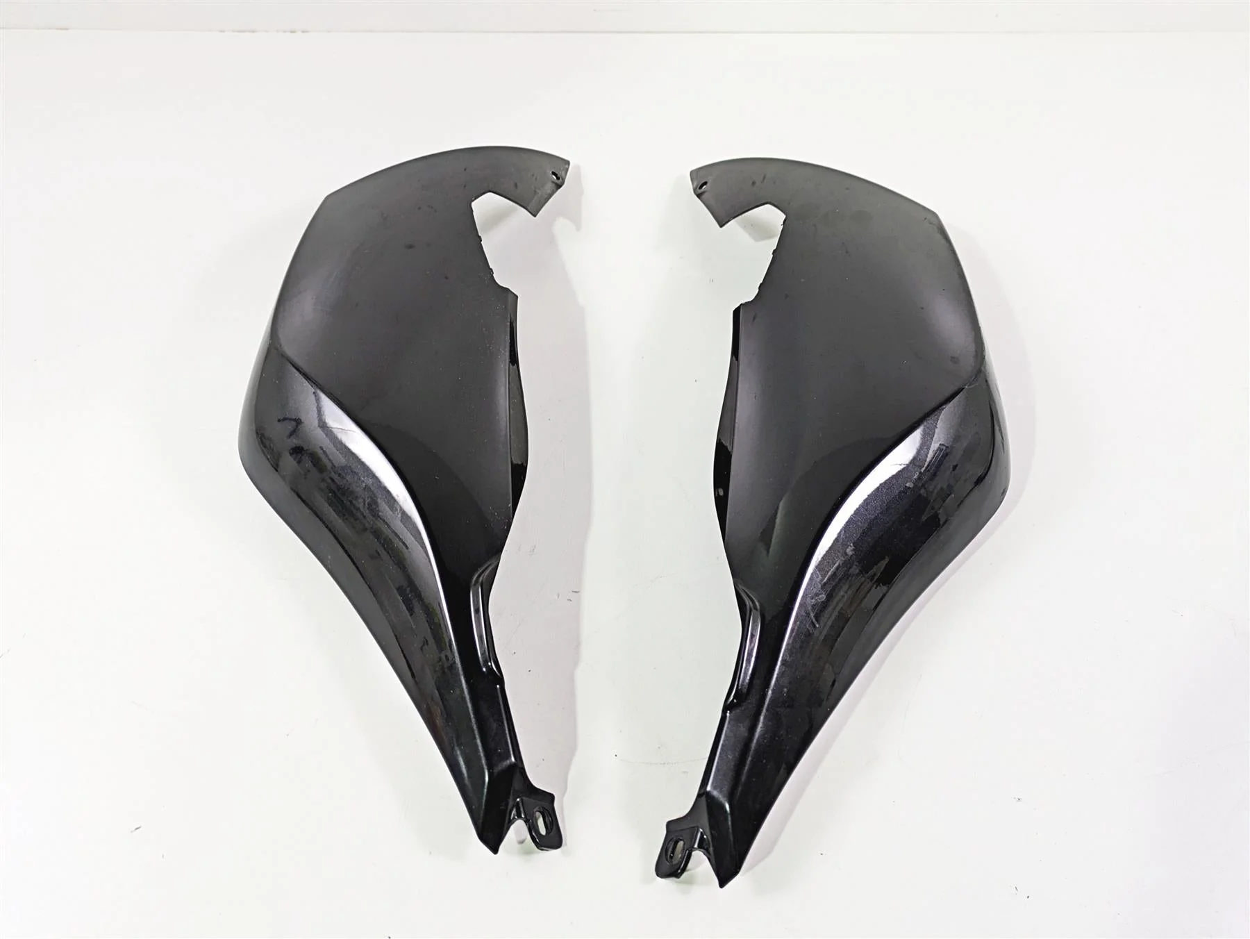 2014 BMW K1300S K40 Tail Side Cover Fairing Set 46627689305 46627689306 - Image 12
