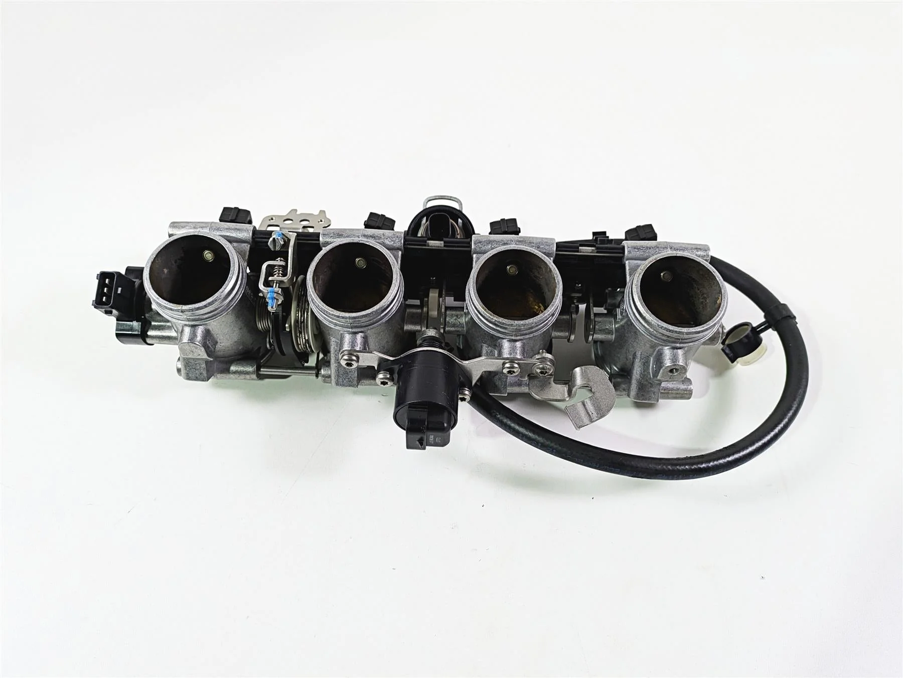 2014 BMW K1300S K40 Throttle Body Bodies Fuel Injectors Set 13547712156 - Image 2