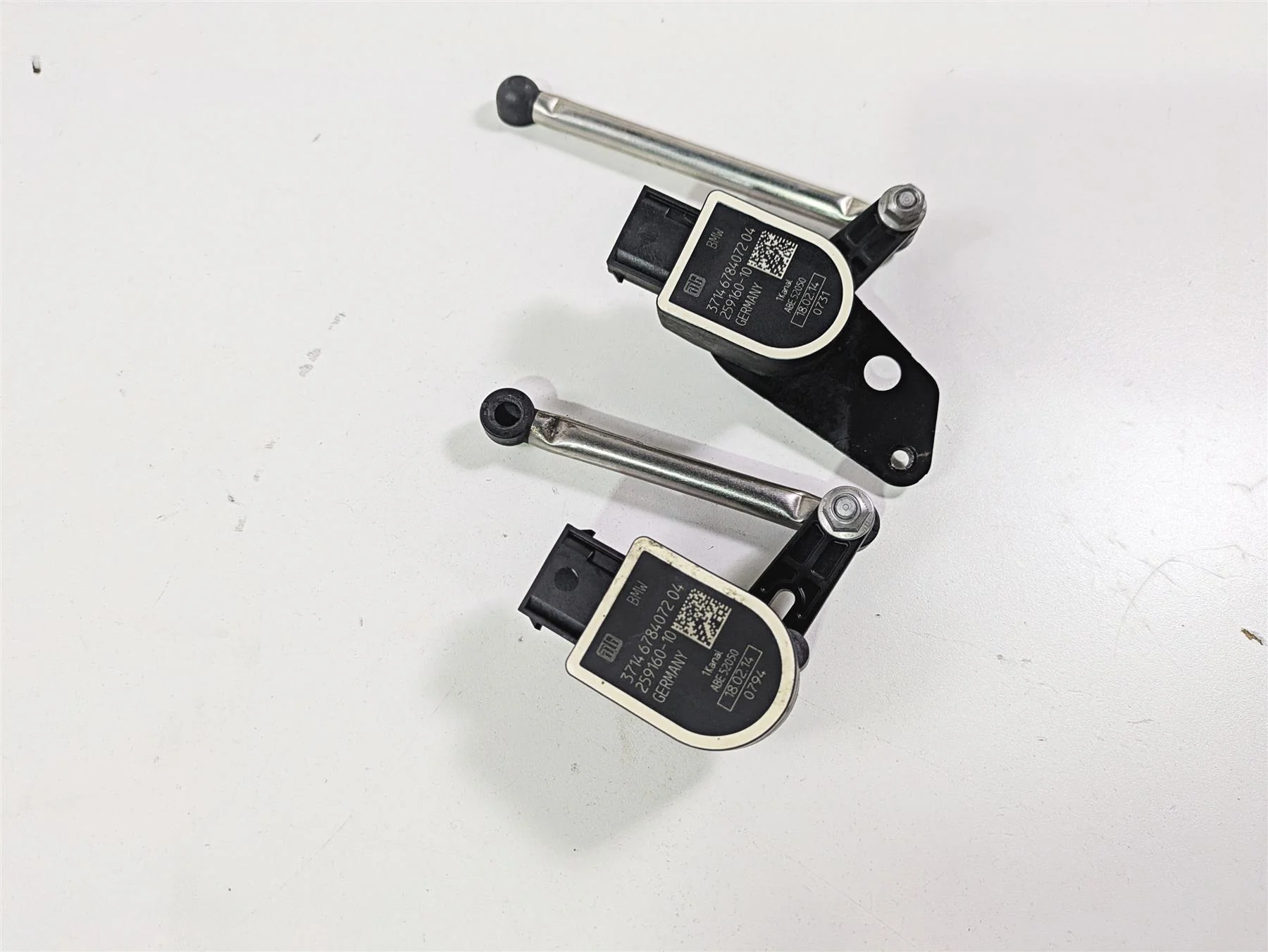 2014 BMW K1600 GTL  K48 Bike Height Level Sensor Set 37146784072 - Image 12