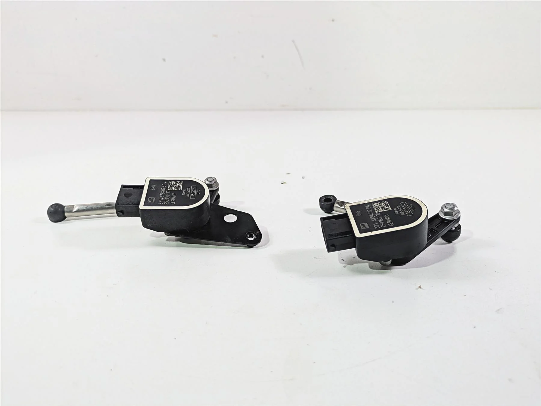 2014 BMW K1600 GTL  K48 Bike Height Level Sensor Set 37146784072 - Image 5