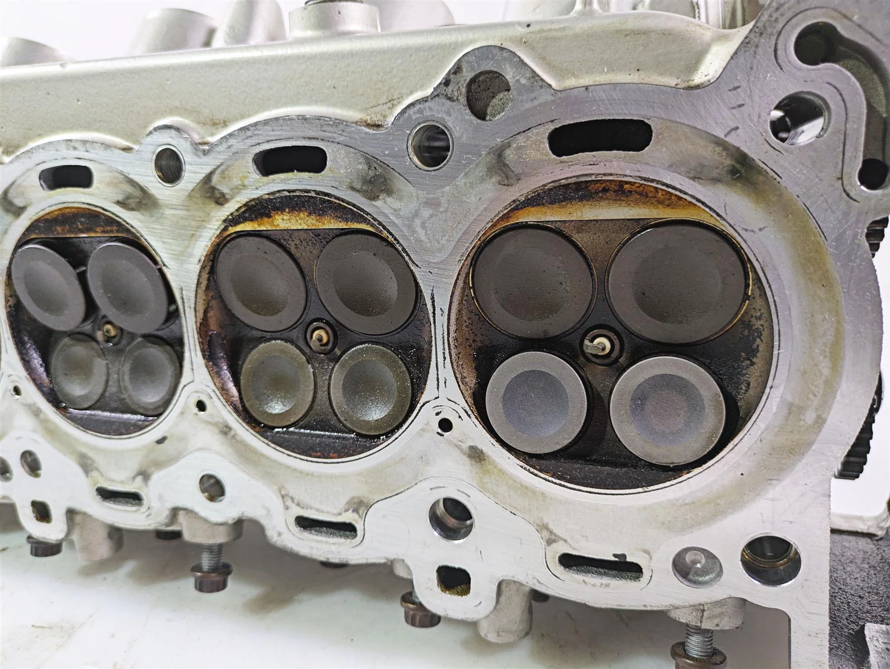 2014 BMW K1600 GTL  K48 Cylinder Head & Valve Cover - Read 11118546019 - Image 11