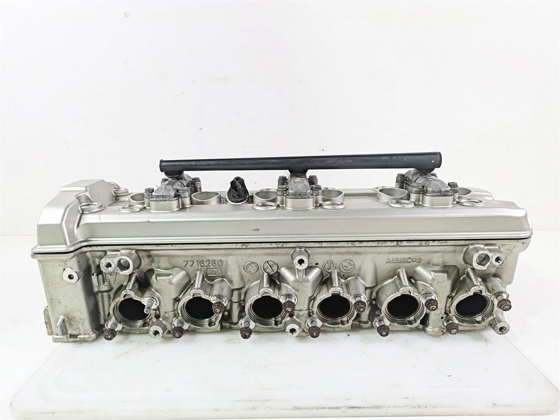 2014 BMW K1600 GTL  K48 Cylinder Head & Valve Cover - Read 11118546019 - Image 4