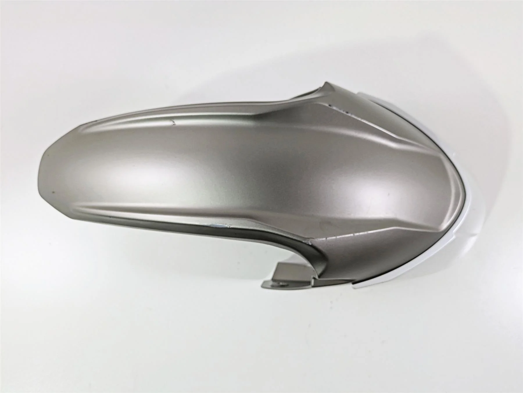 2014 BMW K1600 GTL  K48 Front Fender Guard & Cover 46617685915 46617711557 - Image 3