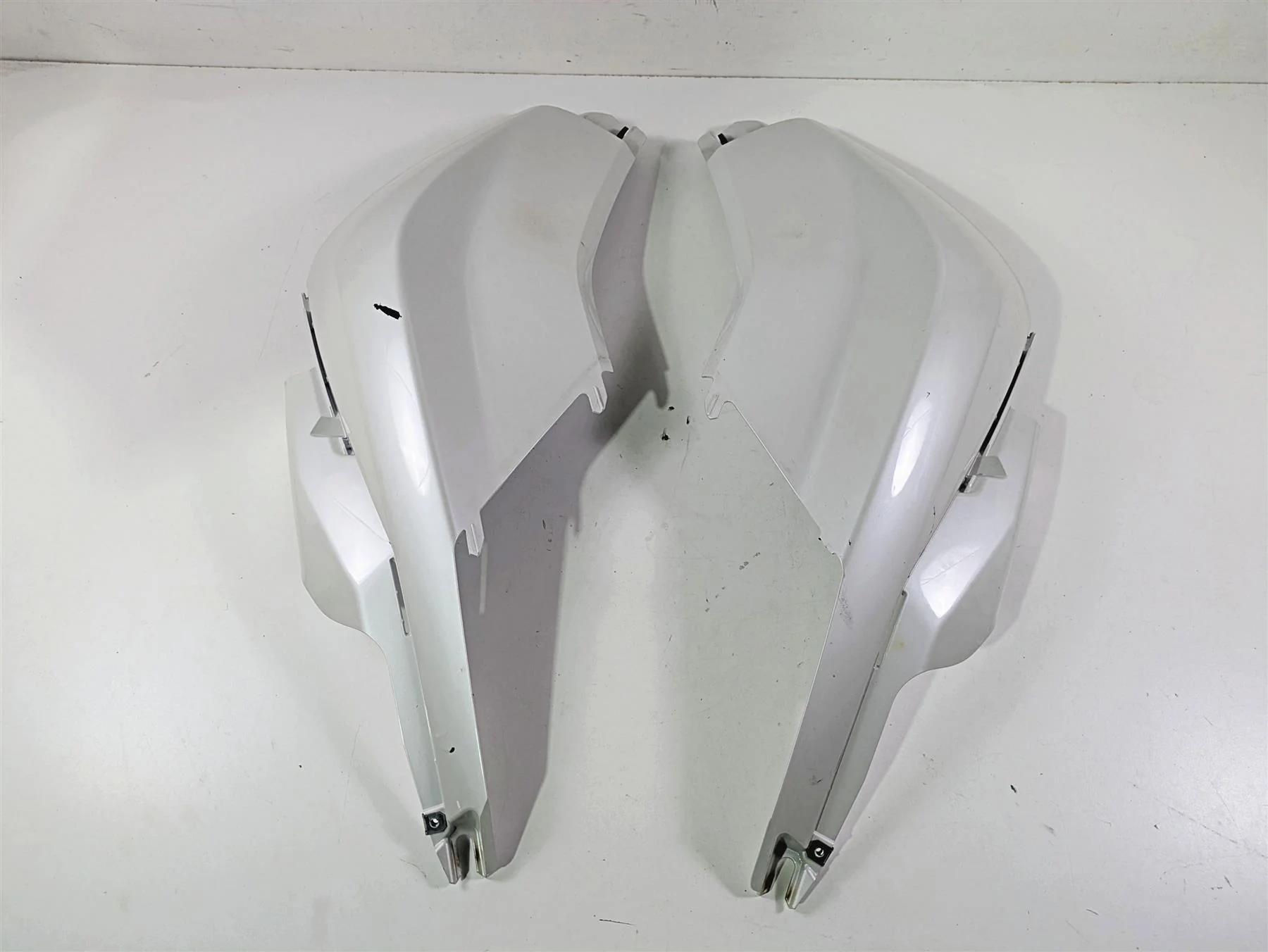 2014 BMW K1600 GTL  K48 Fuel Tank Fairing Cover Set - Read 46637710451 - Image 2
