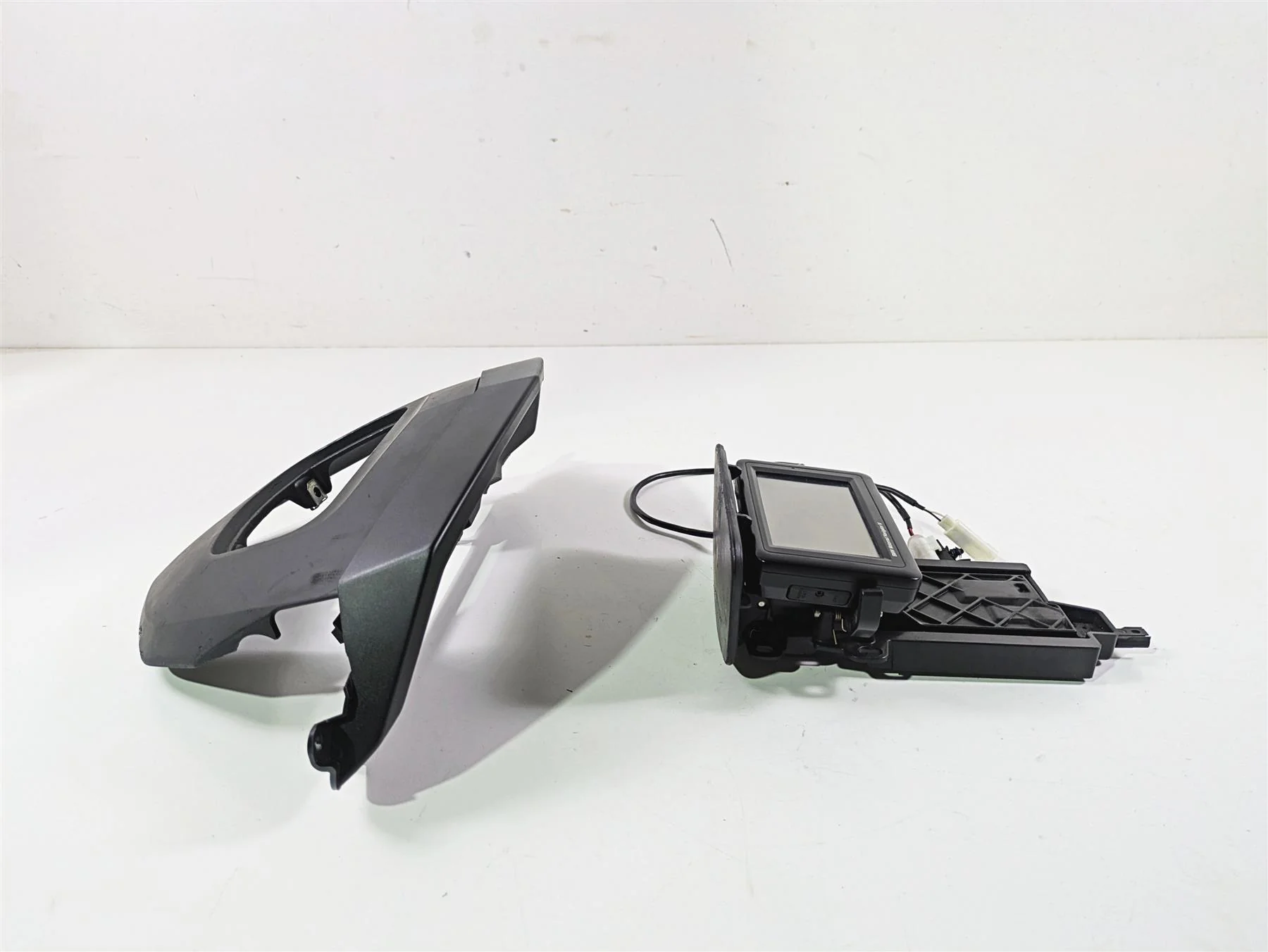 2014 BMW K1600 GTL  K48 Gps Navigator IV 4 Set + Mount & Cover 46637724088 - Image 5