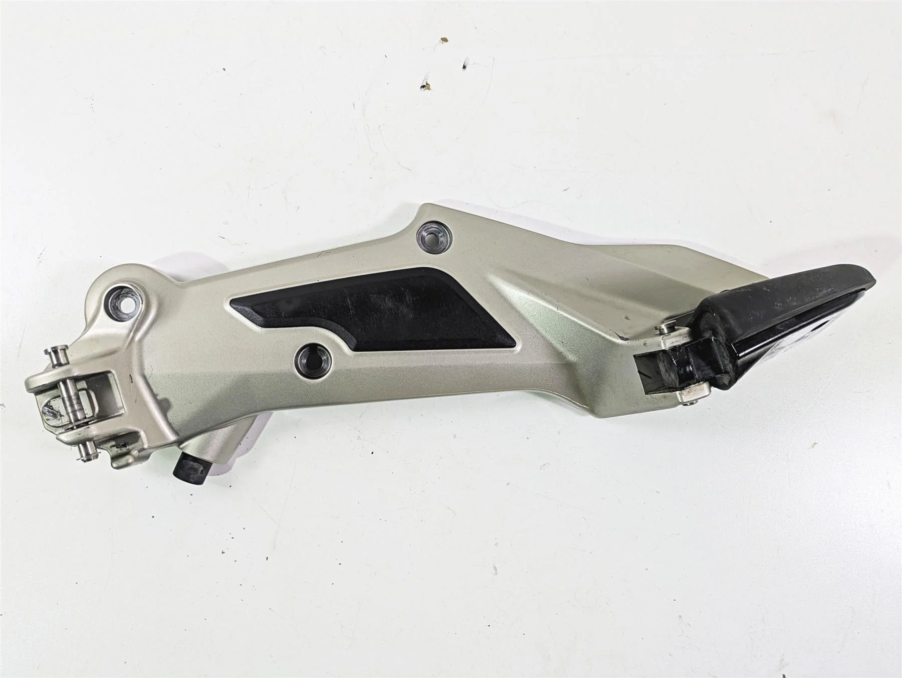 2014 BMW K1600 GTL  K48 Left Footpeg Foot Peg Mount 46717728223 46718549079 - Image 3