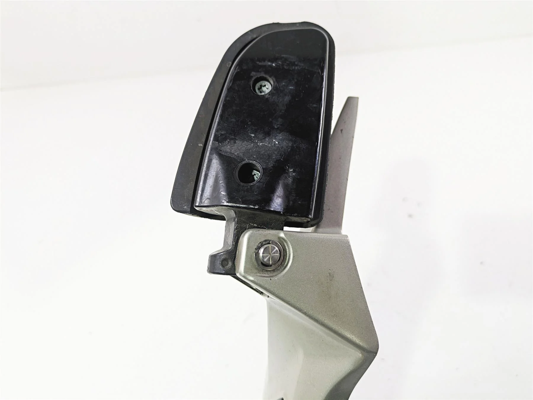 2014 BMW K1600 GTL  K48 Left Footpeg Foot Peg Mount 46717728223 46718549079 - Image 5