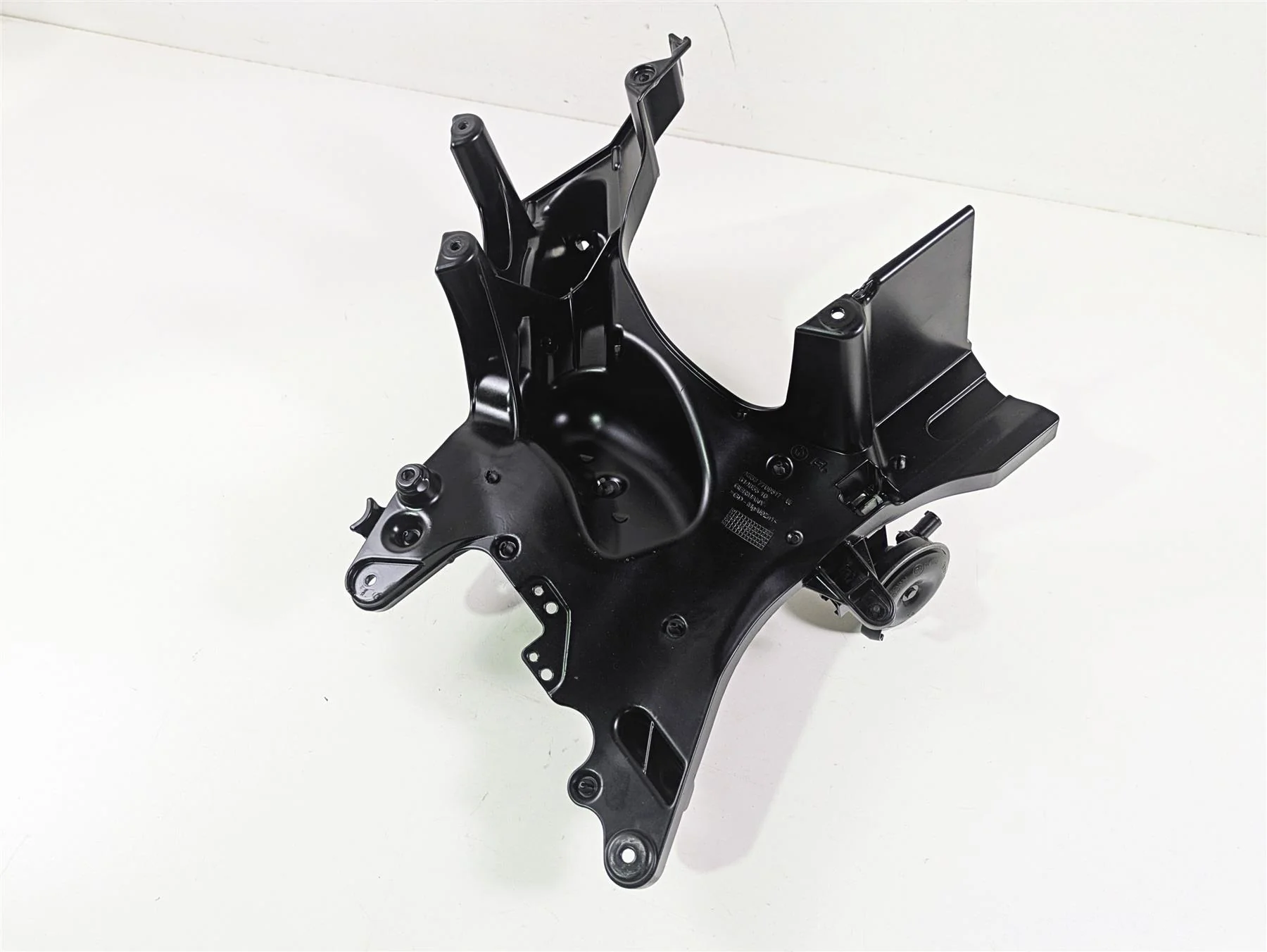 2014 BMW K1600 GTL  K48 Left Front Dash Carrier Stay Bracket 46637709517 - Image 4