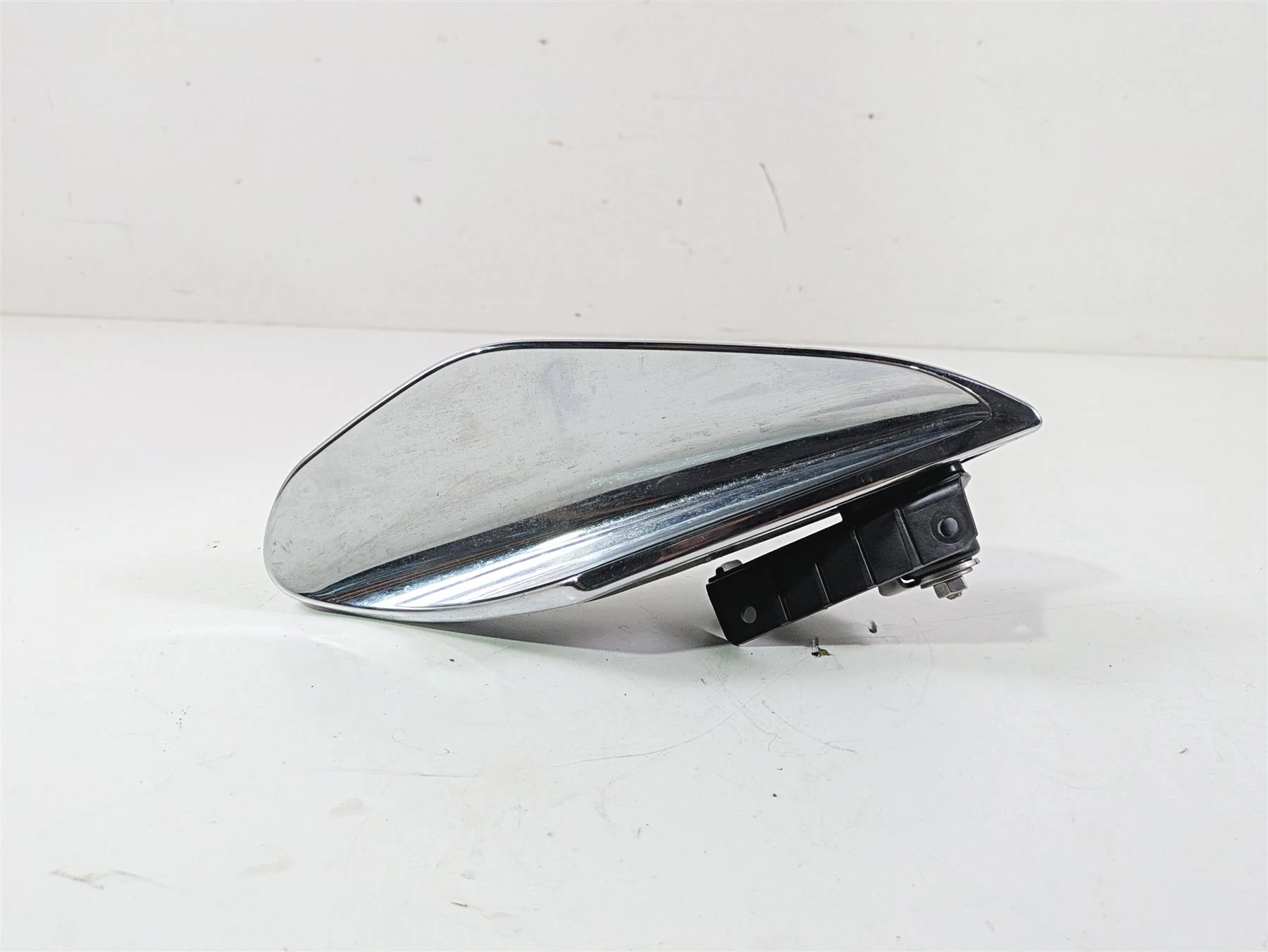2014 BMW K1600 GTL  K48 Left Front Wind Deflector 46637727533 - Image 3