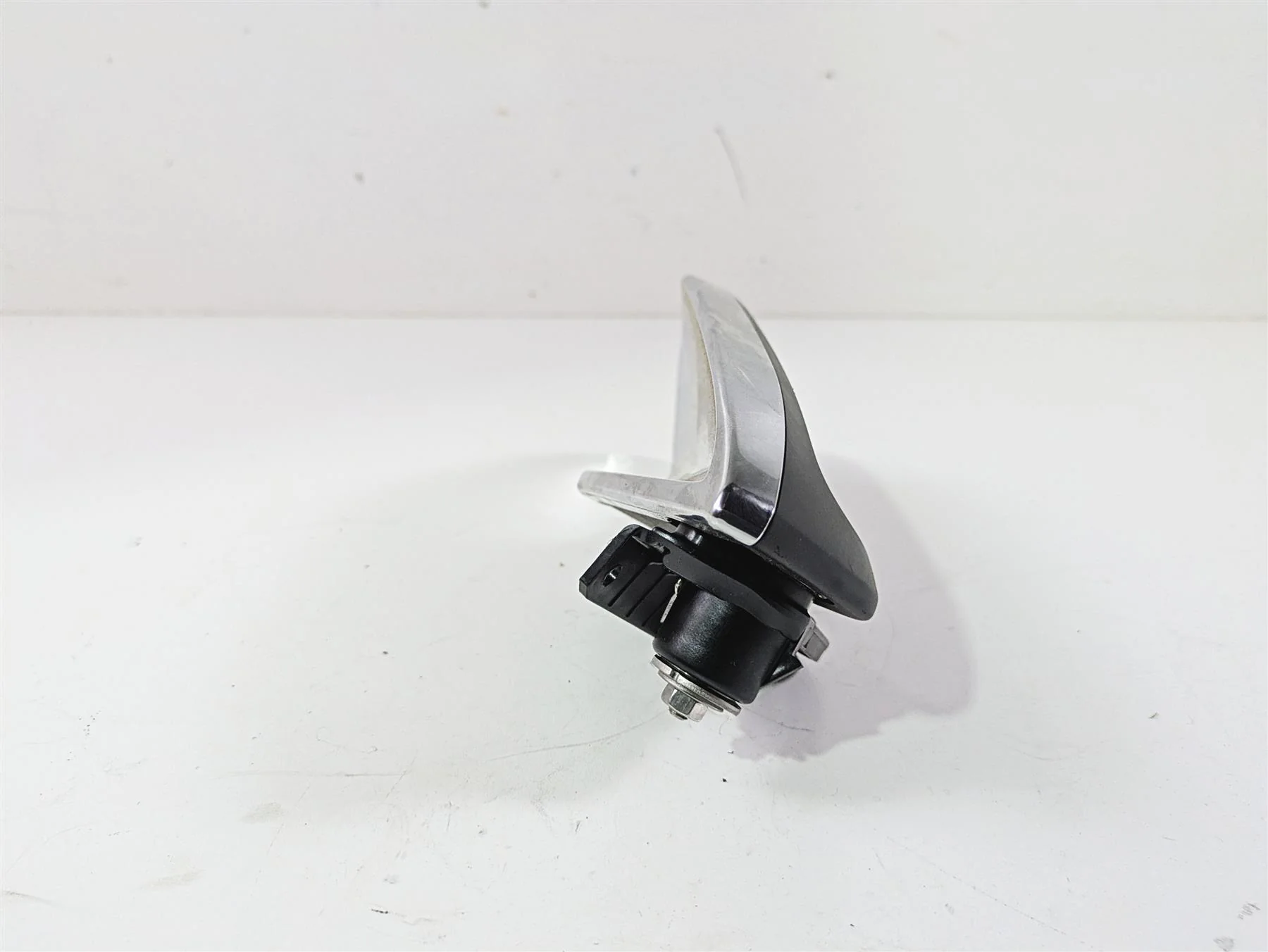 2014 BMW K1600 GTL  K48 Left Front Wind Deflector 46637727533 - Image 4