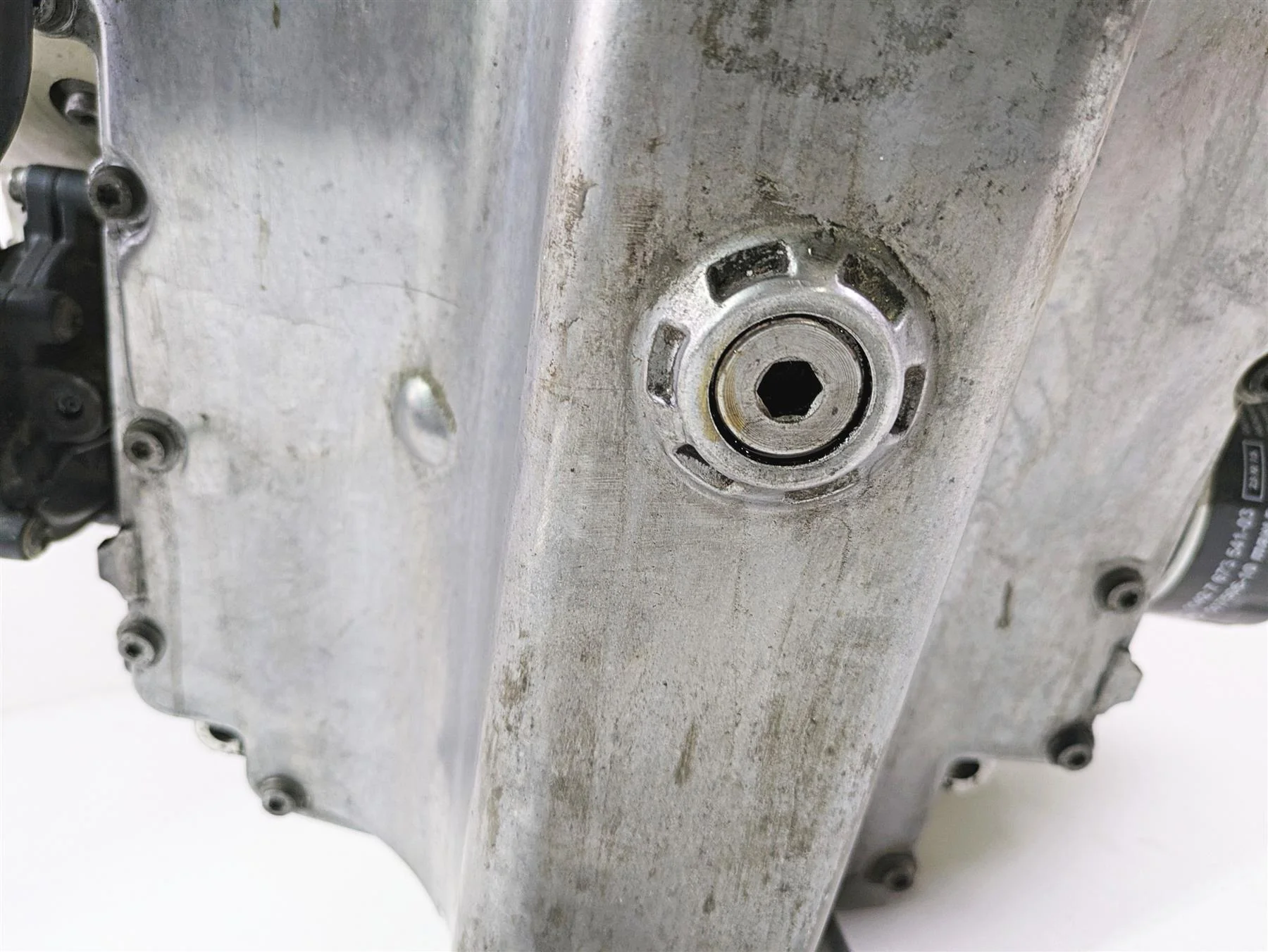 2014 BMW K1600 GTL  K48 Lower Engine Bottom End Crankcase 20k 11008564612 - Image 10