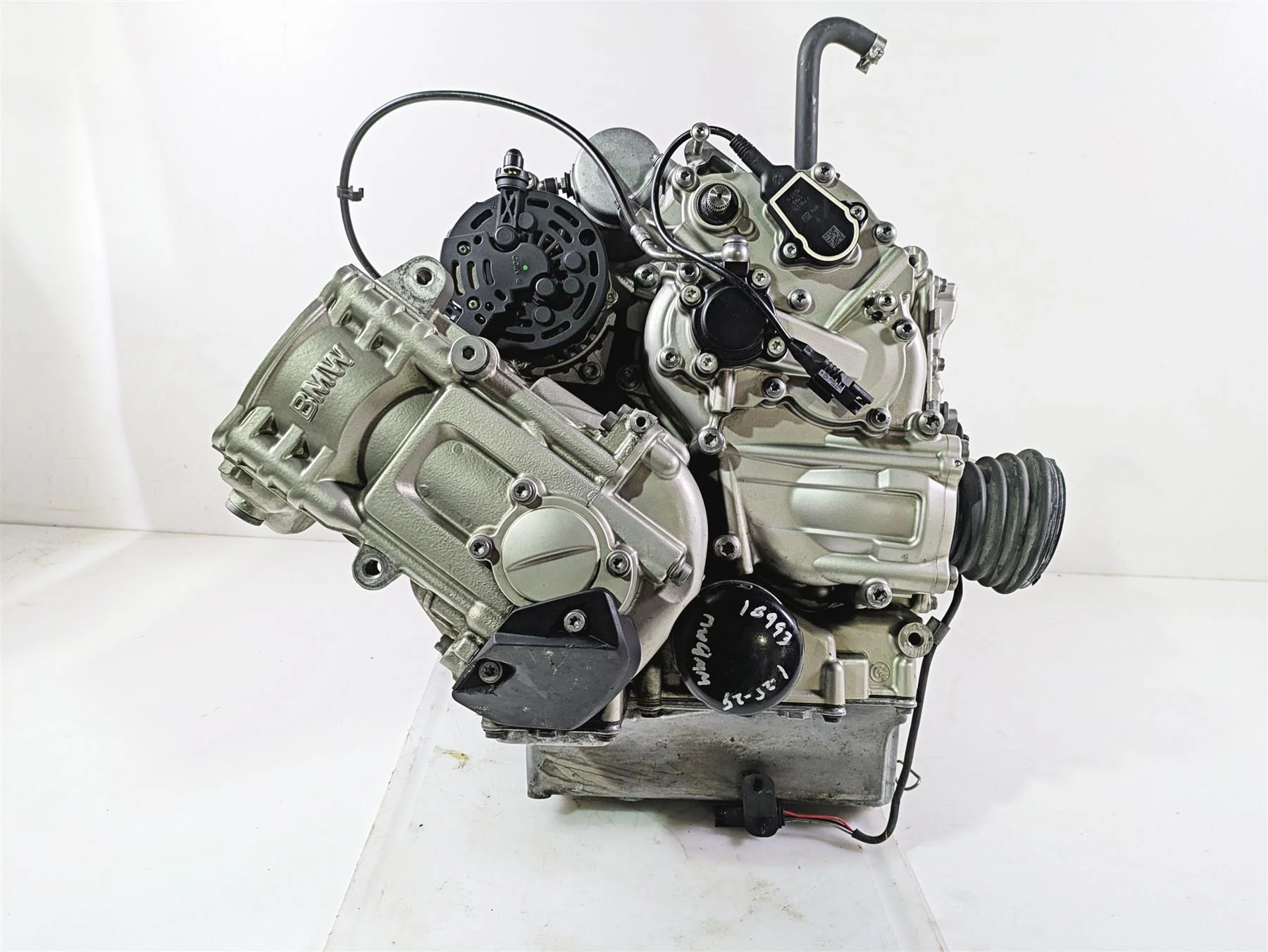 2014 BMW K1600 GTL  K48 Lower Engine Bottom End Crankcase 20k 11008564612 - Image 5