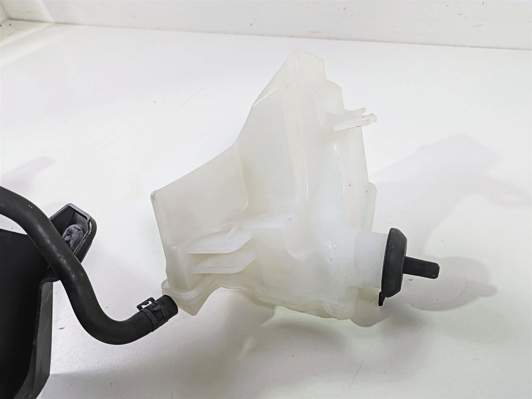 2014 BMW K1600 GTL K48 Radiator Fan Reservoir Hoses Cover Set 17117726416 - Image 3