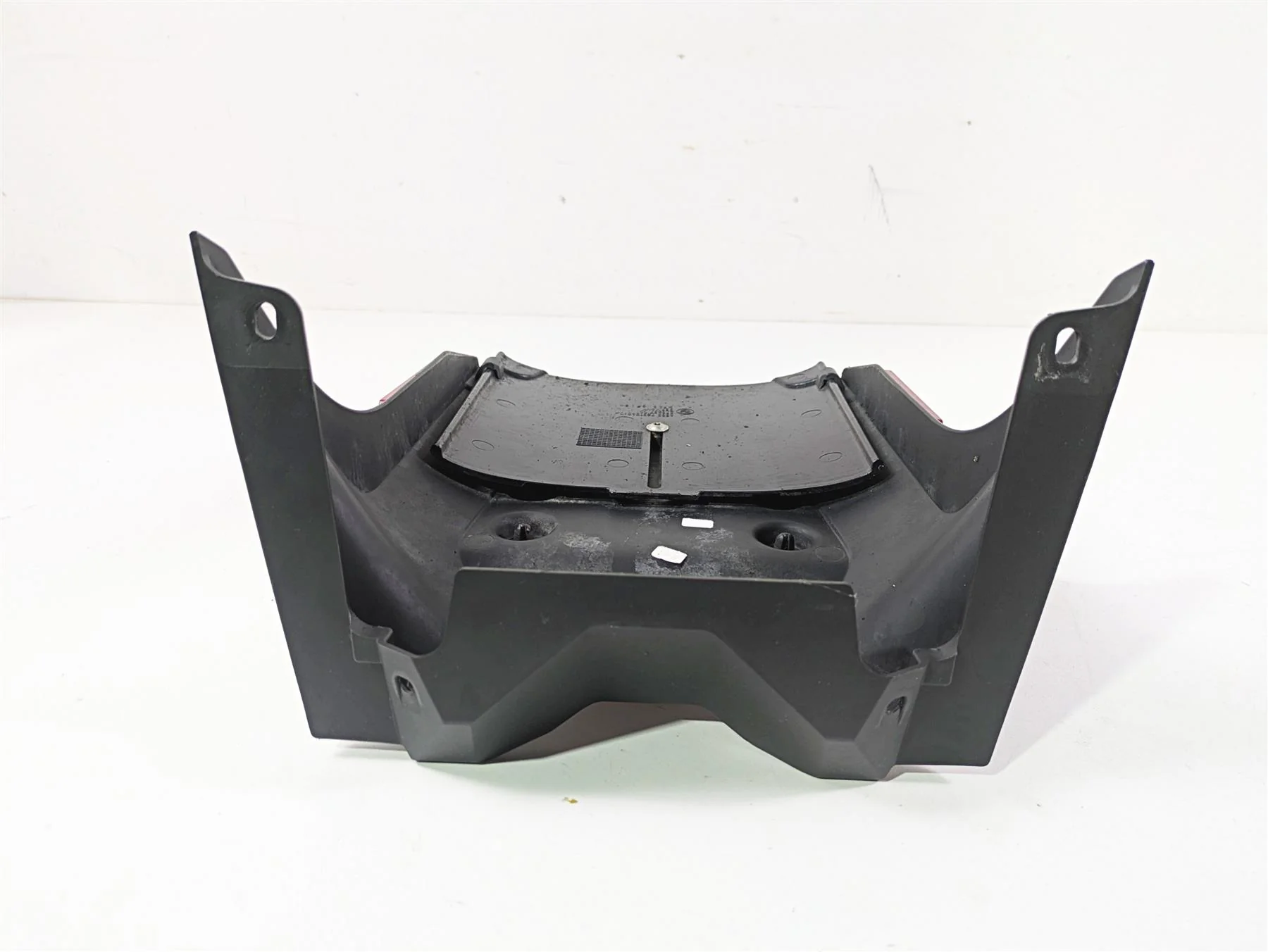 2014 BMW K1600 GTL  K48 Rear License Plate Holder & Light 63177727587 - Image 9