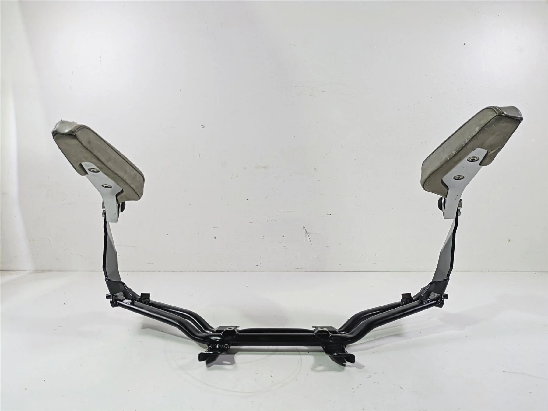 2014 BMW K1600 GTL  K48 Rear Passenger Arm Rest - Read  77258524692 77258529024 - Image 3