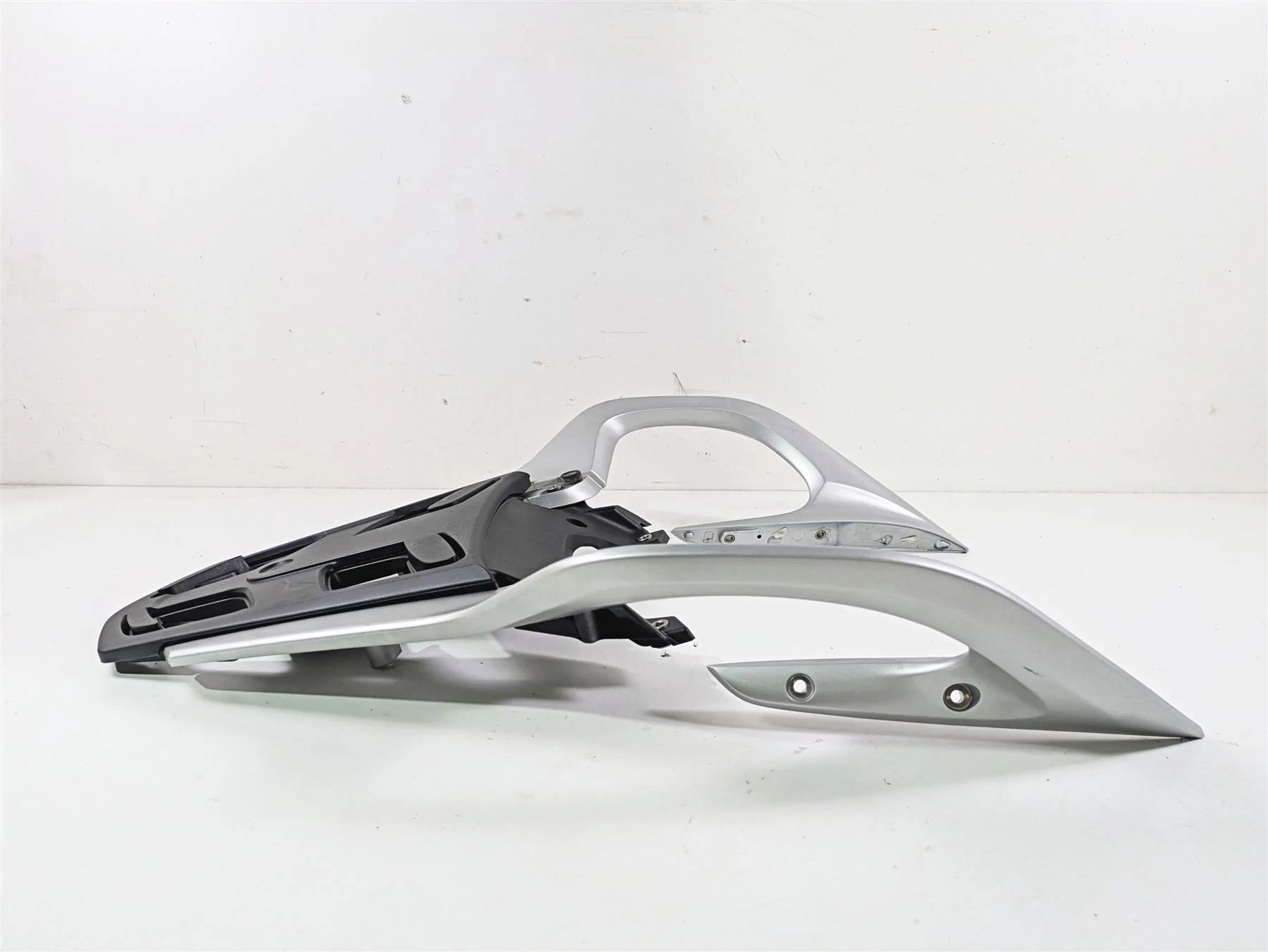 2014 BMW K1600 GTL  K48 Rear Passenger Handle Grab Bar 46548540953 46548540954 - Image 2