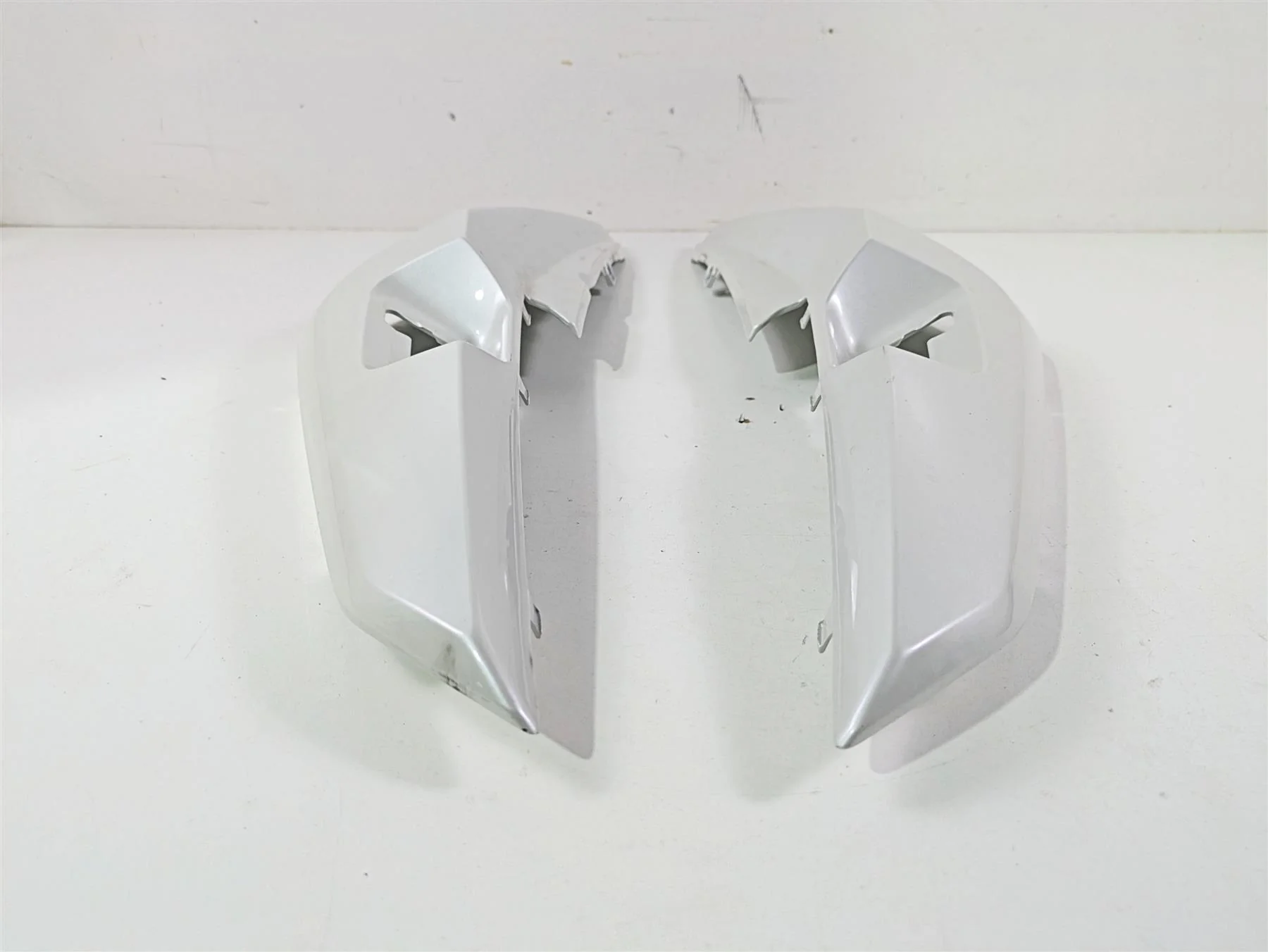 2014 BMW K1600 GTL  K48 Rear Tail Fairing Cover Cowl Set 46627709505 - Image 3