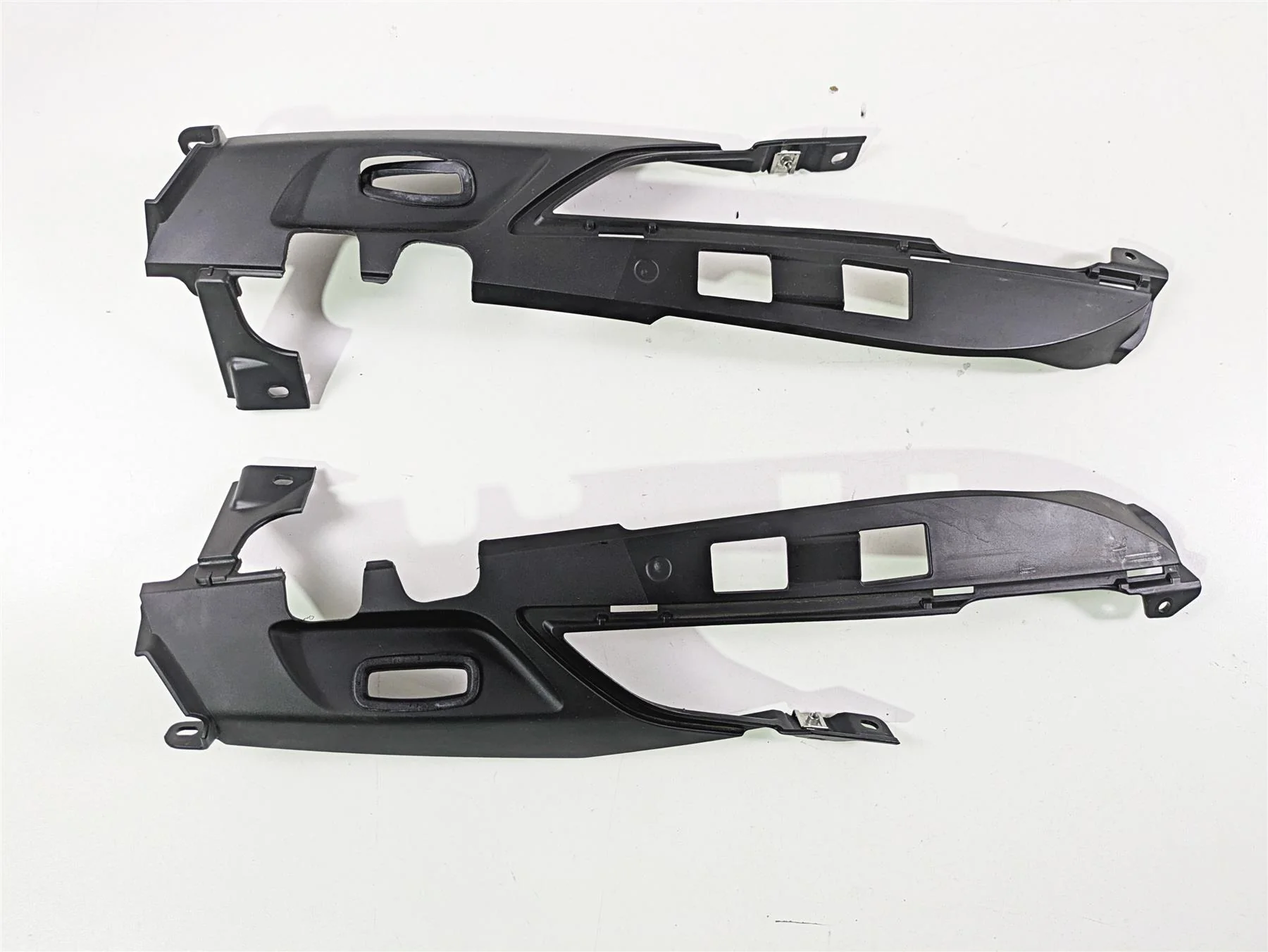 2014 BMW K1600 GTL  K48 Saddlebag Saddle Bag Holder Set 46547716655 46547716656 - Image 5