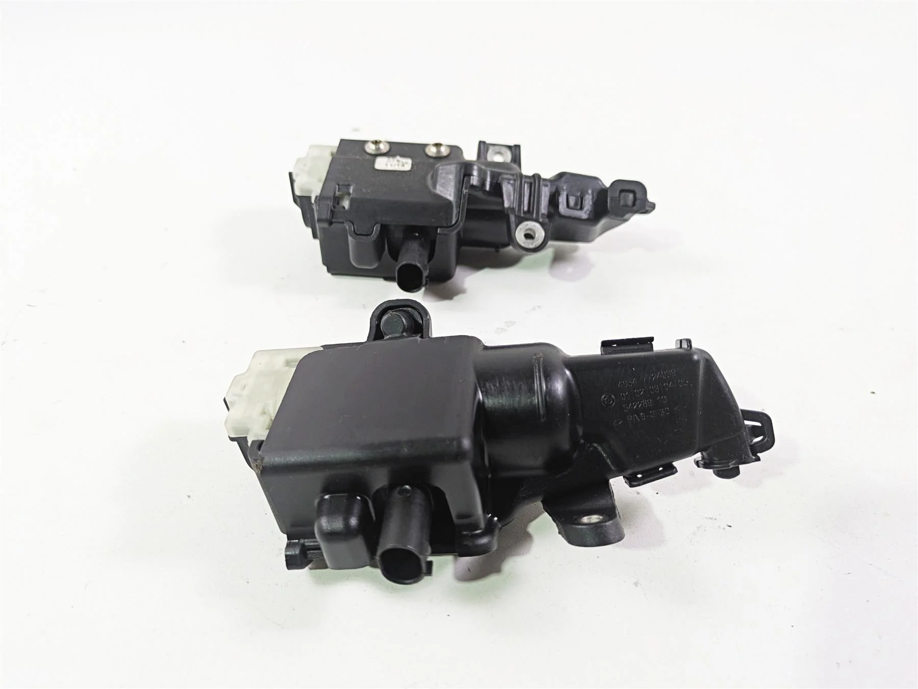 2014 BMW K1600 GTL  K48 Saddlebag Saddle Bag Lock Actuator Set 46547724038 - Image 3