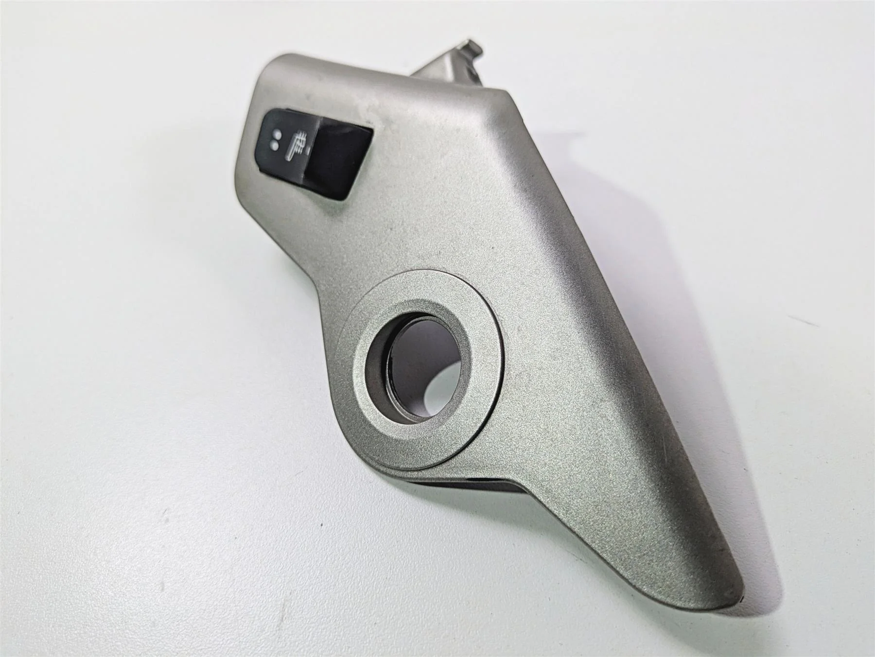 2014 BMW K1600 GTL  K48 Seat Heating Switch + Cover 61318522478 52537728243 - Image 9