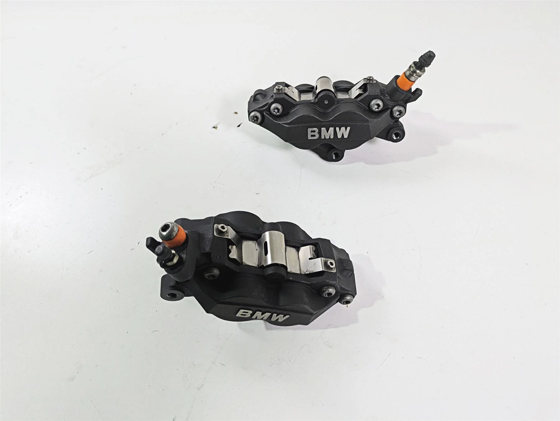 2014 BMW K1600 GTL K48 Tokico Front Brake Caliper Set 34117726766 34117728943 - Image 11