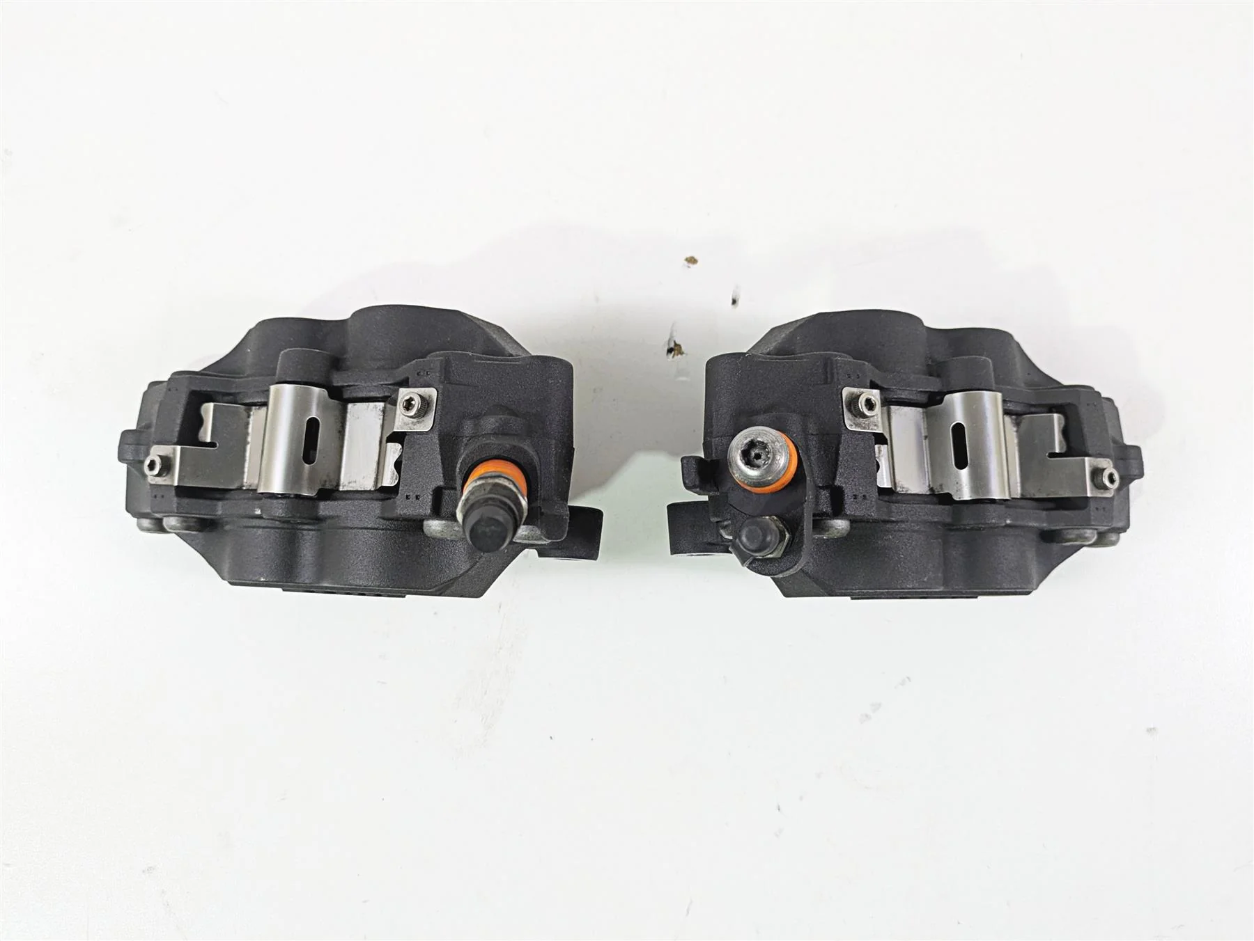 2014 BMW K1600 GTL K48 Tokico Front Brake Caliper Set 34117726766 34117728943 - Image 12