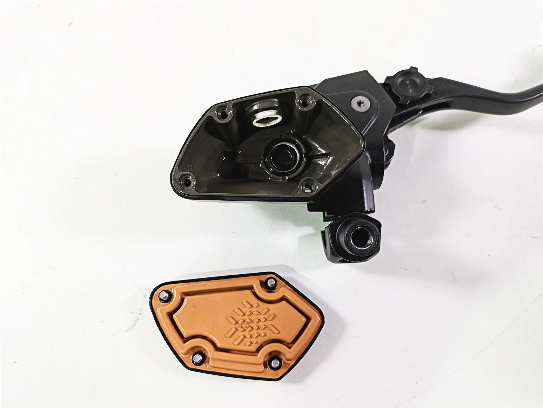 2014 BMW R nine T R9T K21 Front Brake Master Cylinder 32728559604 - Image 2