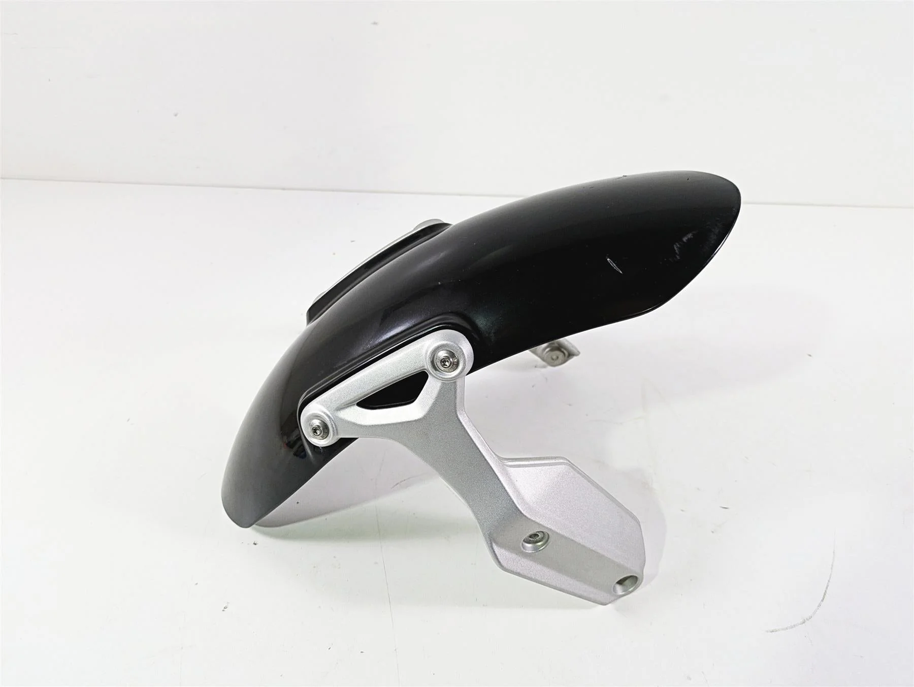 2014 BMW R nine T R9T K21 Front Fender Black & Side Mounts 46618528968 - Image 2