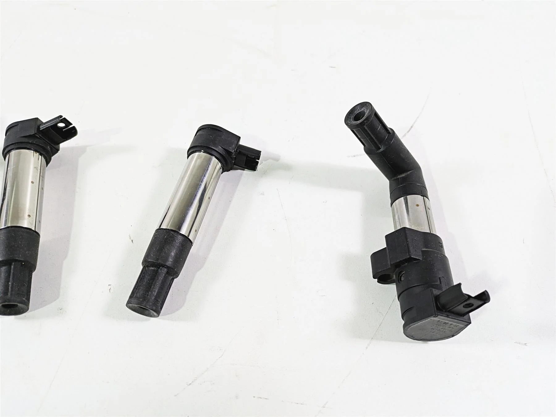 2014 BMW R nine T R9T K21 Ignition Stich & L-Bow Angle Coil Set 12137715847 - Image 3