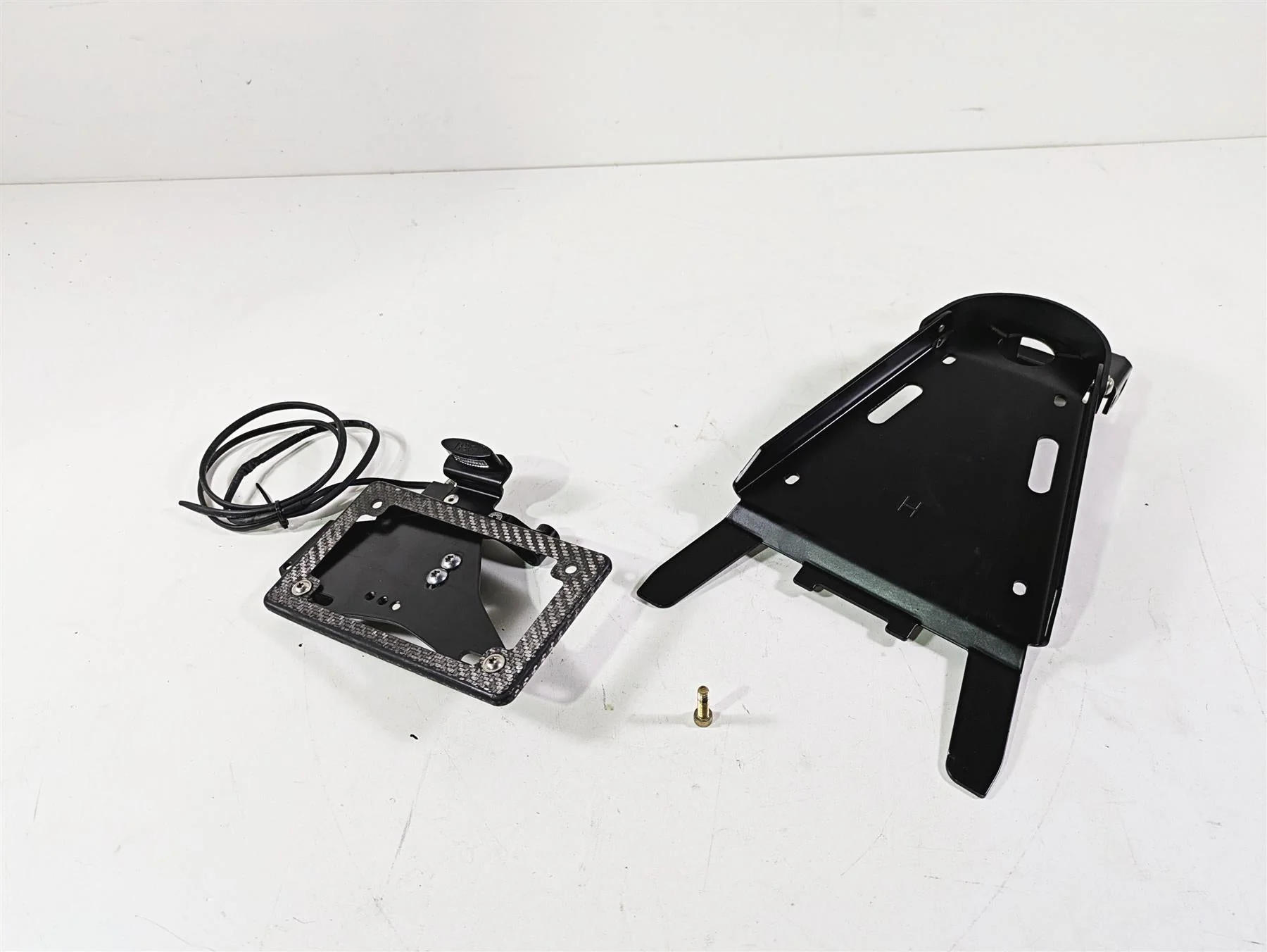 2014 BMW R nine T R9T K21 R&G Fender Eliminator Side Plate Holder Set LP0174BK