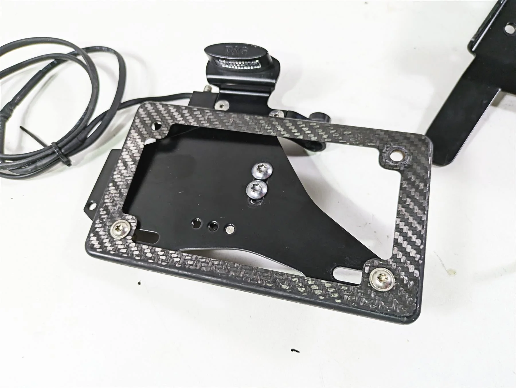 2014 BMW R nine T R9T K21 R&G Fender Eliminator Side Plate Holder Set LP0174BK - Image 2