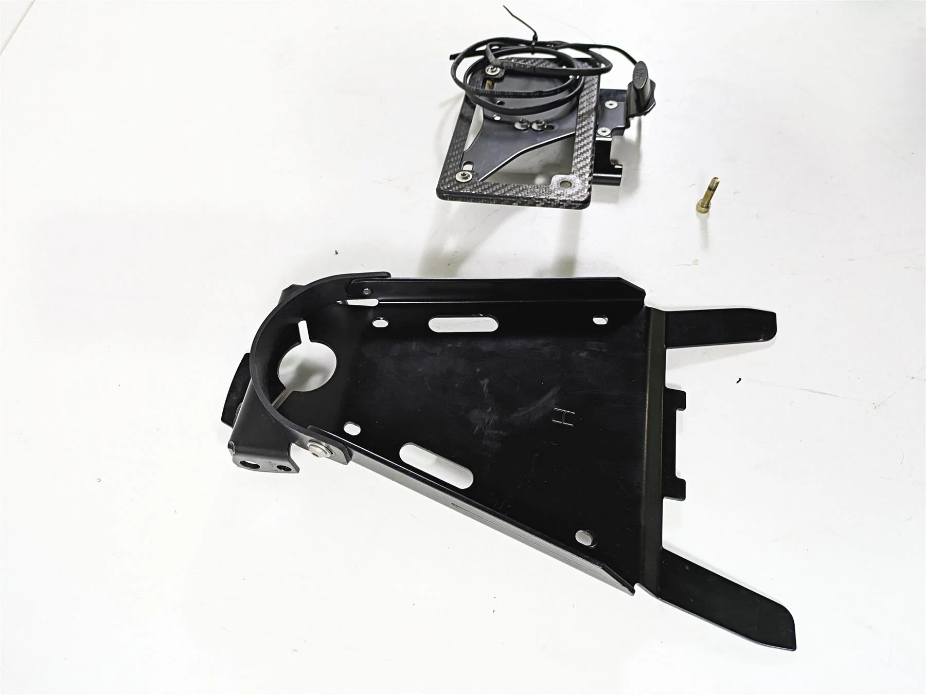 2014 BMW R nine T R9T K21 R&G Fender Eliminator Side Plate Holder Set LP0174BK - Image 4