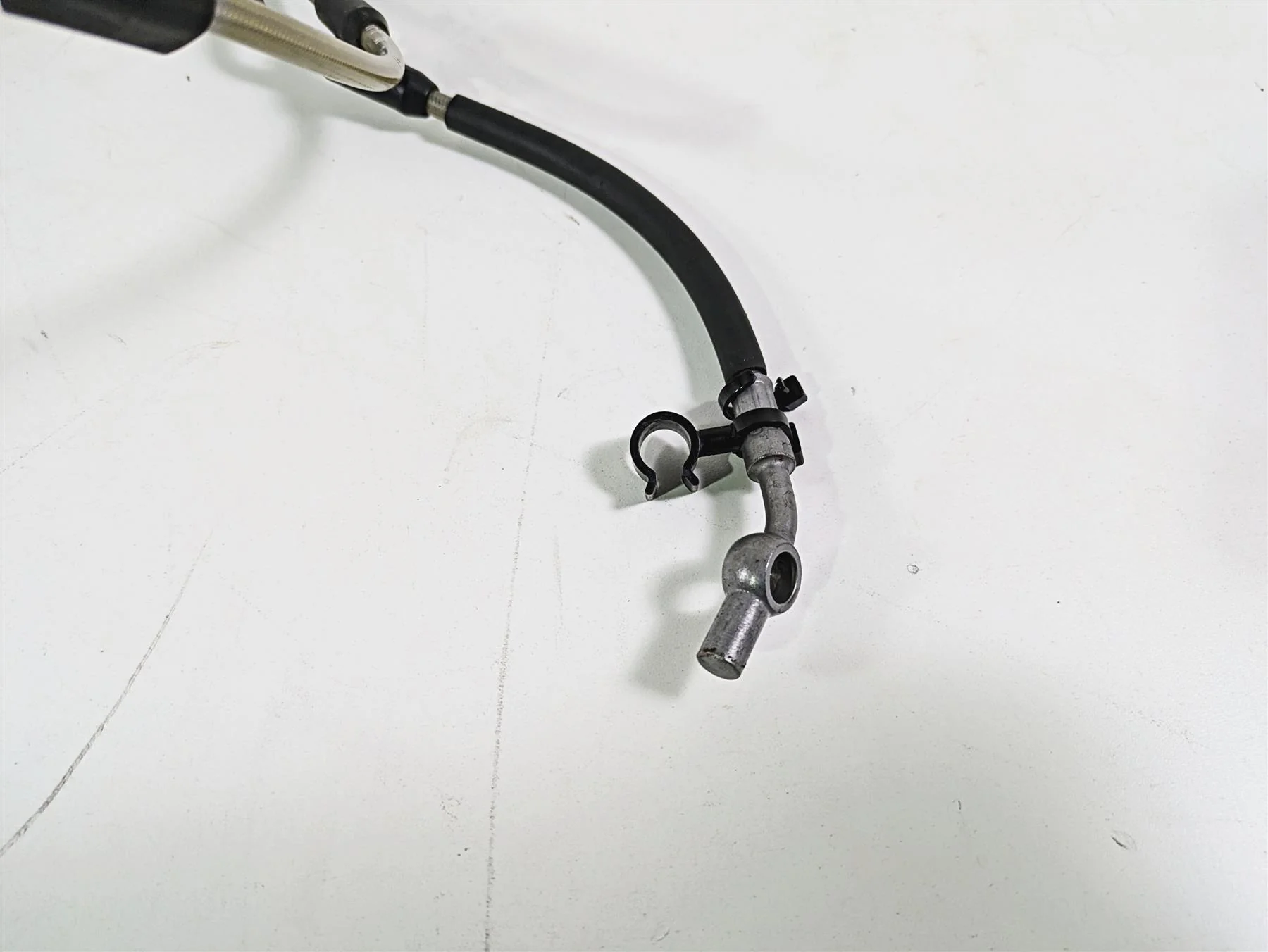2014 BMW R nine T R9T K21 Rear Abs Brake Line Hose Set 34328533906 34328533936 - Image 2