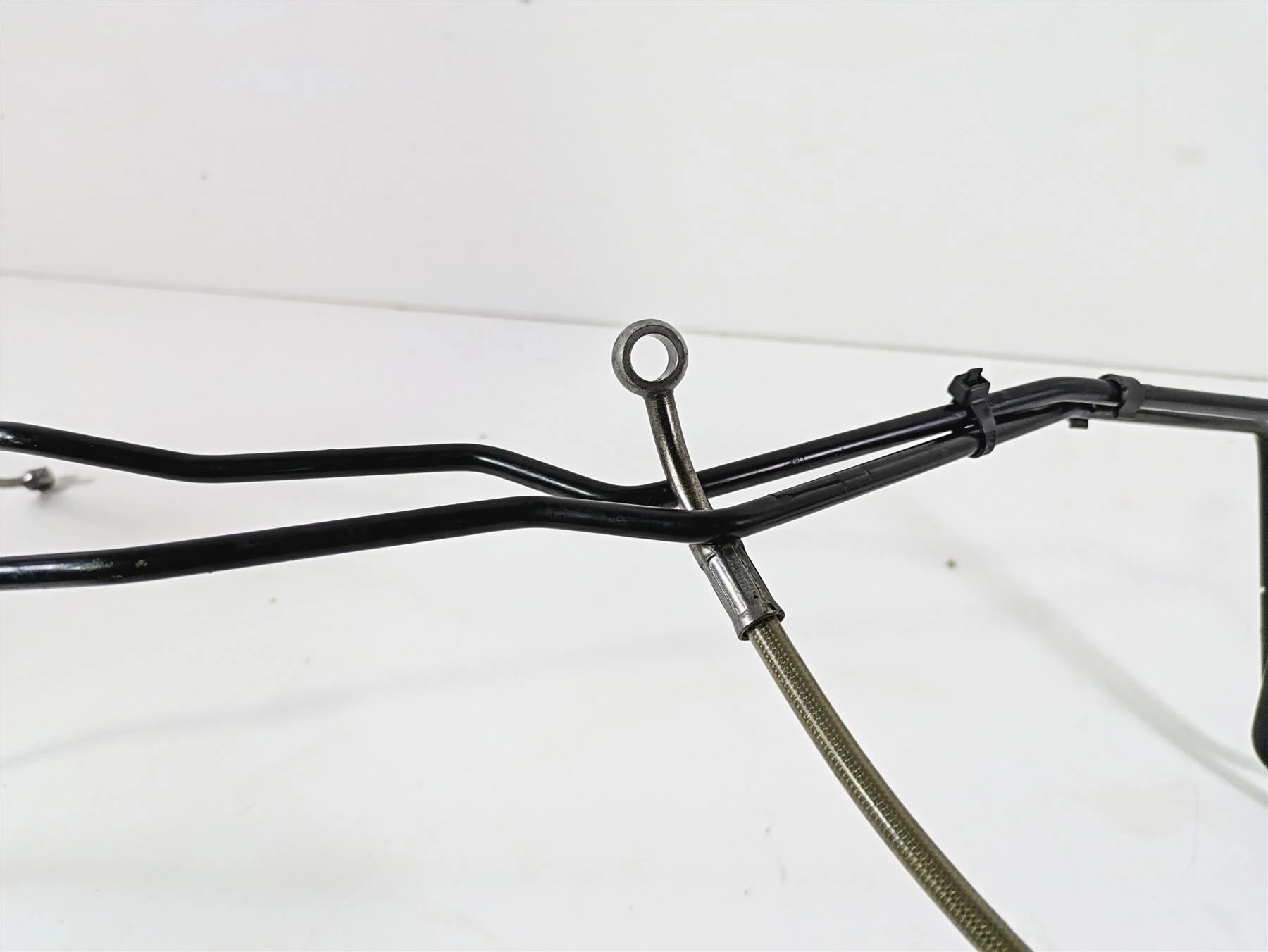 2014 BMW R nine T R9T K21 Rear Abs Brake Line Hose Set 34328533906 34328533936 - Image 3