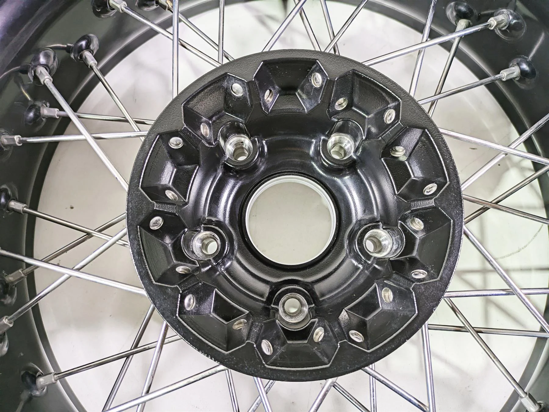 2014 BMW R nine T R9T K21 Rear Wheel Rim Black Spoke 17x5.5 -Ding 36318544696 - Image 10