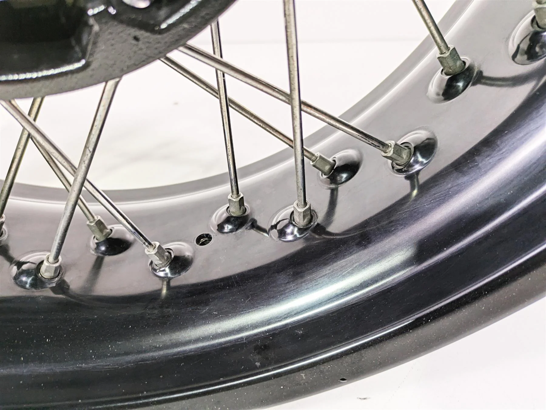 2014 BMW R nine T R9T K21 Rear Wheel Rim Black Spoke 17x5.5 -Ding 36318544696 - Image 7