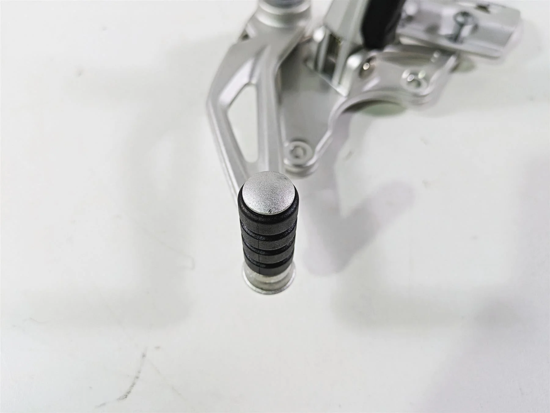 2014 BMW R nine T R9T K21 Right Front Rider Footpeg & Brake Pedal 46717671078 - Image 10