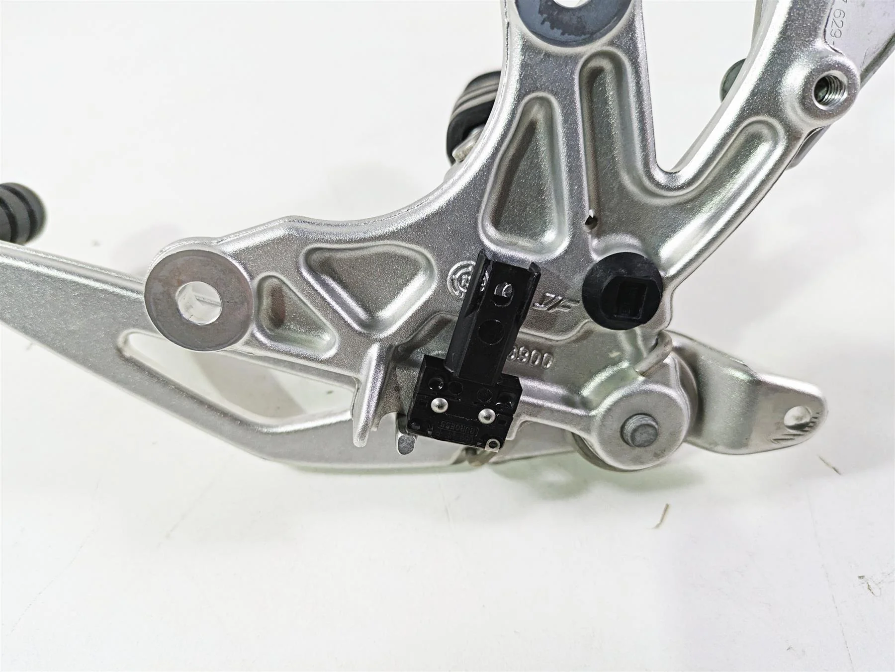 2014 BMW R nine T R9T K21 Right Front Rider Footpeg & Brake Pedal 46717671078 - Image 7