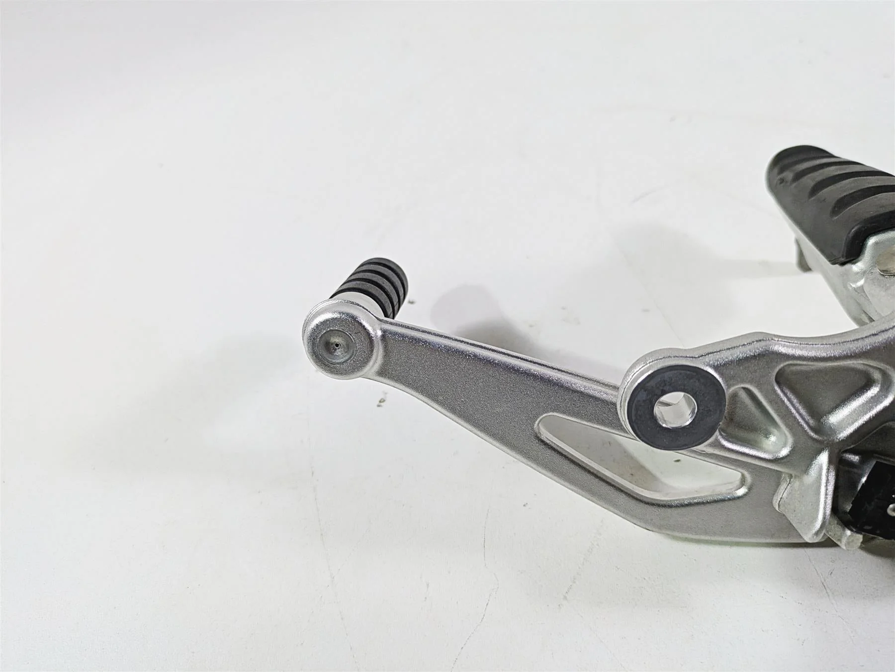 2014 BMW R nine T R9T K21 Right Front Rider Footpeg & Brake Pedal 46717671078 - Image 8