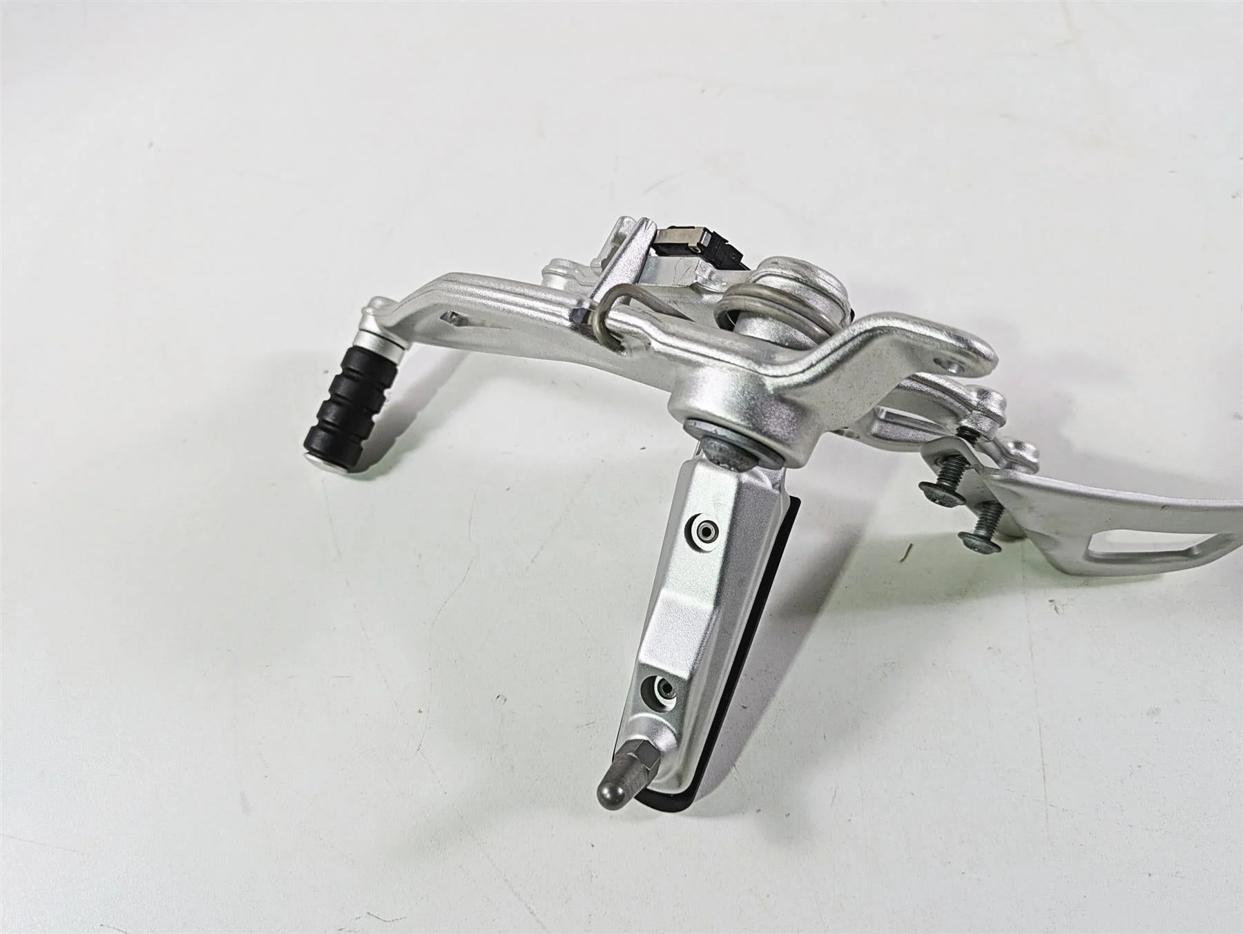 2014 BMW R nine T R9T K21 Right Front Rider Footpeg & Brake Pedal 46717671078 - Image 9