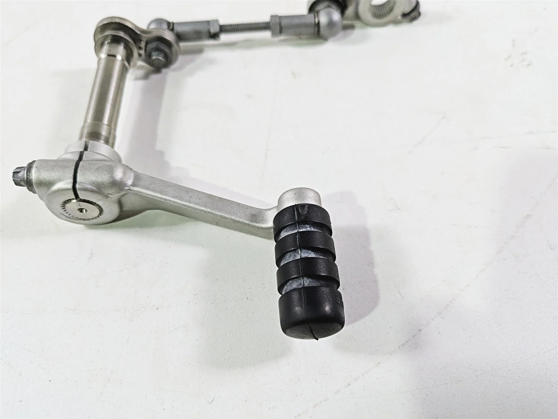 2014 BMW R nine T R9T K21 Shifter Shift Lever Pedal Peg & Linkage 23417671065 - Image 7