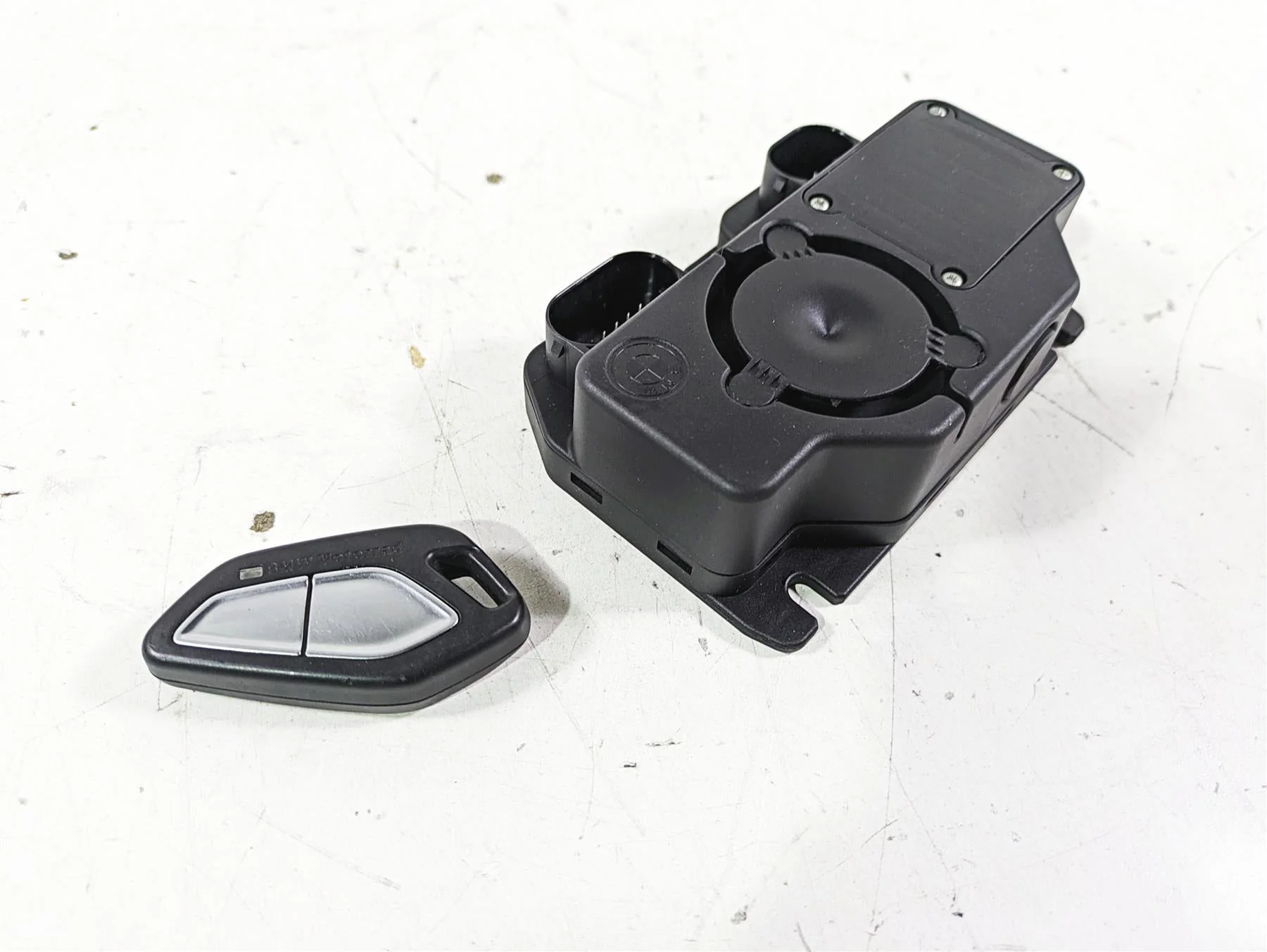 2014 BMW R1200 RT RTW K52 Alarm Control Unit Dwa Basic Low & Fob 77538554348 - Image 12
