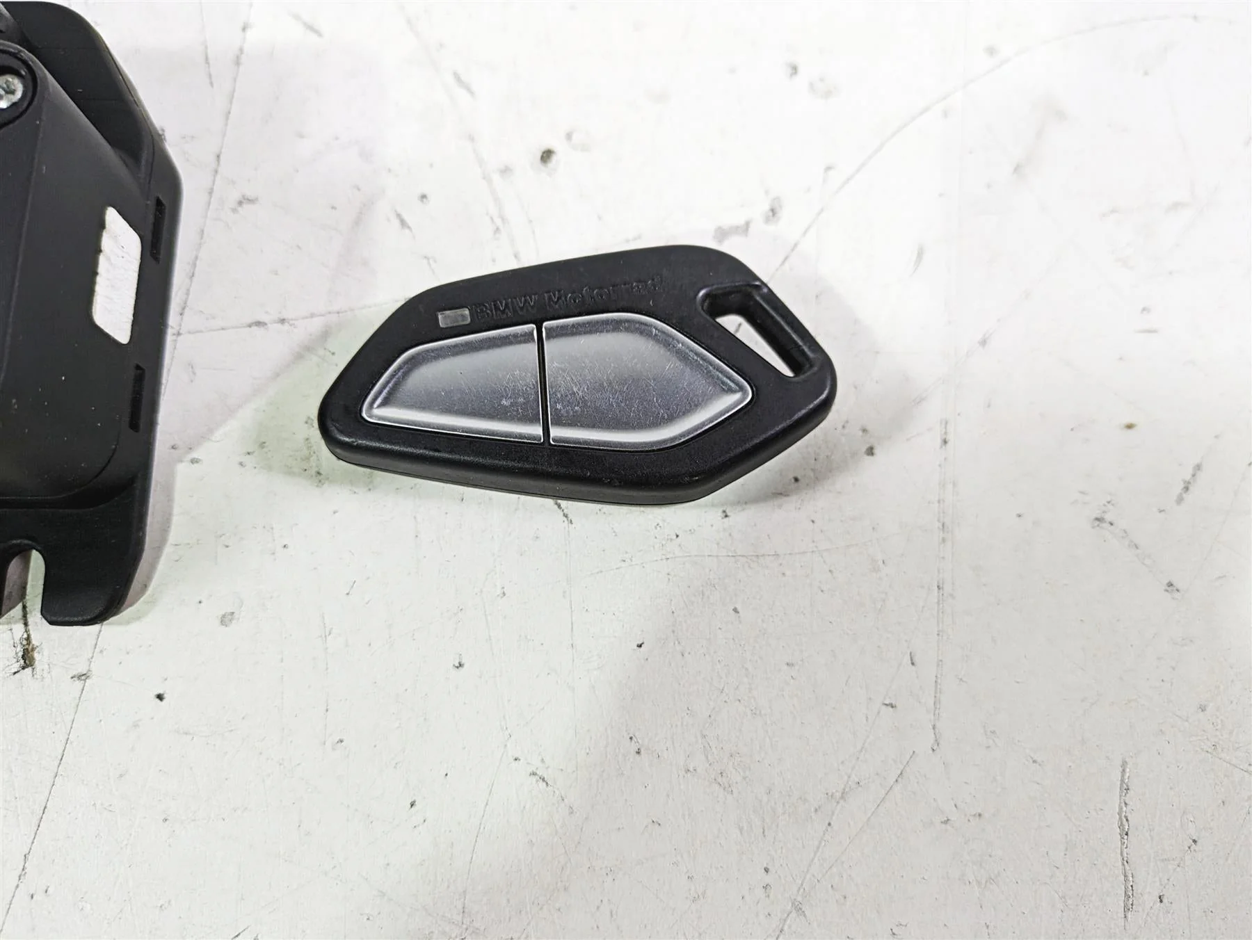 2014 BMW R1200 RT RTW K52 Alarm Control Unit Dwa Basic Low & Fob 77538554348 - Image 6