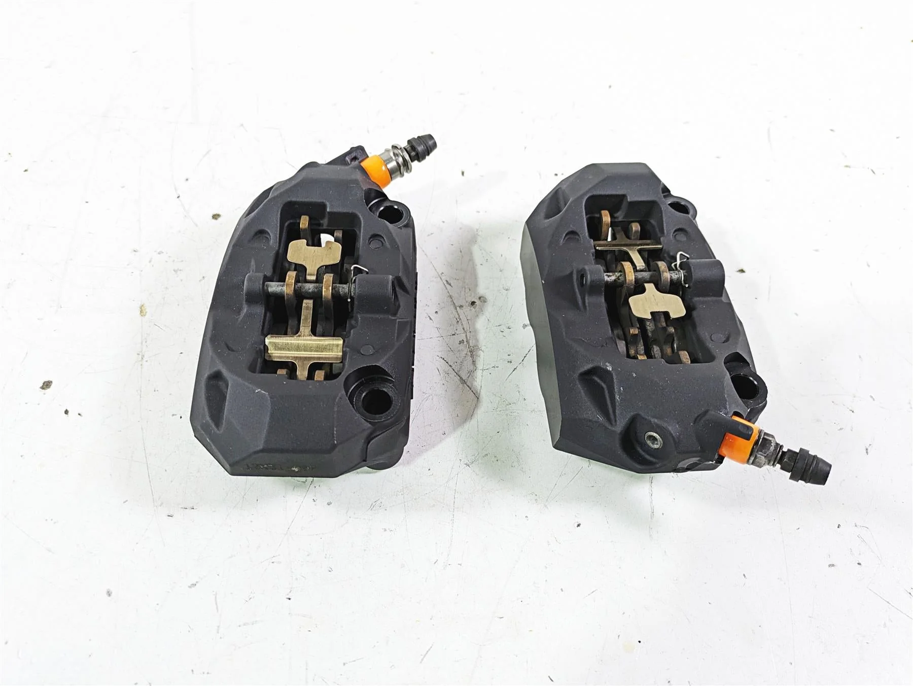 2014 BMW R1200 RT RTW K52 Brembo Front Brake Caliper Set 34118556205 - Image 4