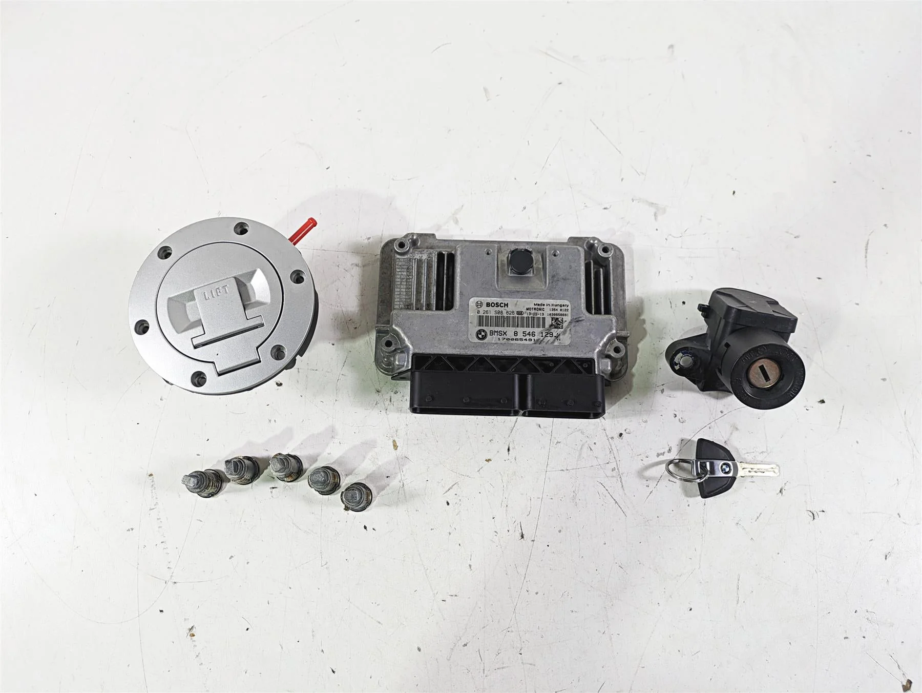 2014 BMW R1200 RT RTW K52 Cdi Ecm Module Ignition Switch Key Lock Set 8546129 - Image 2