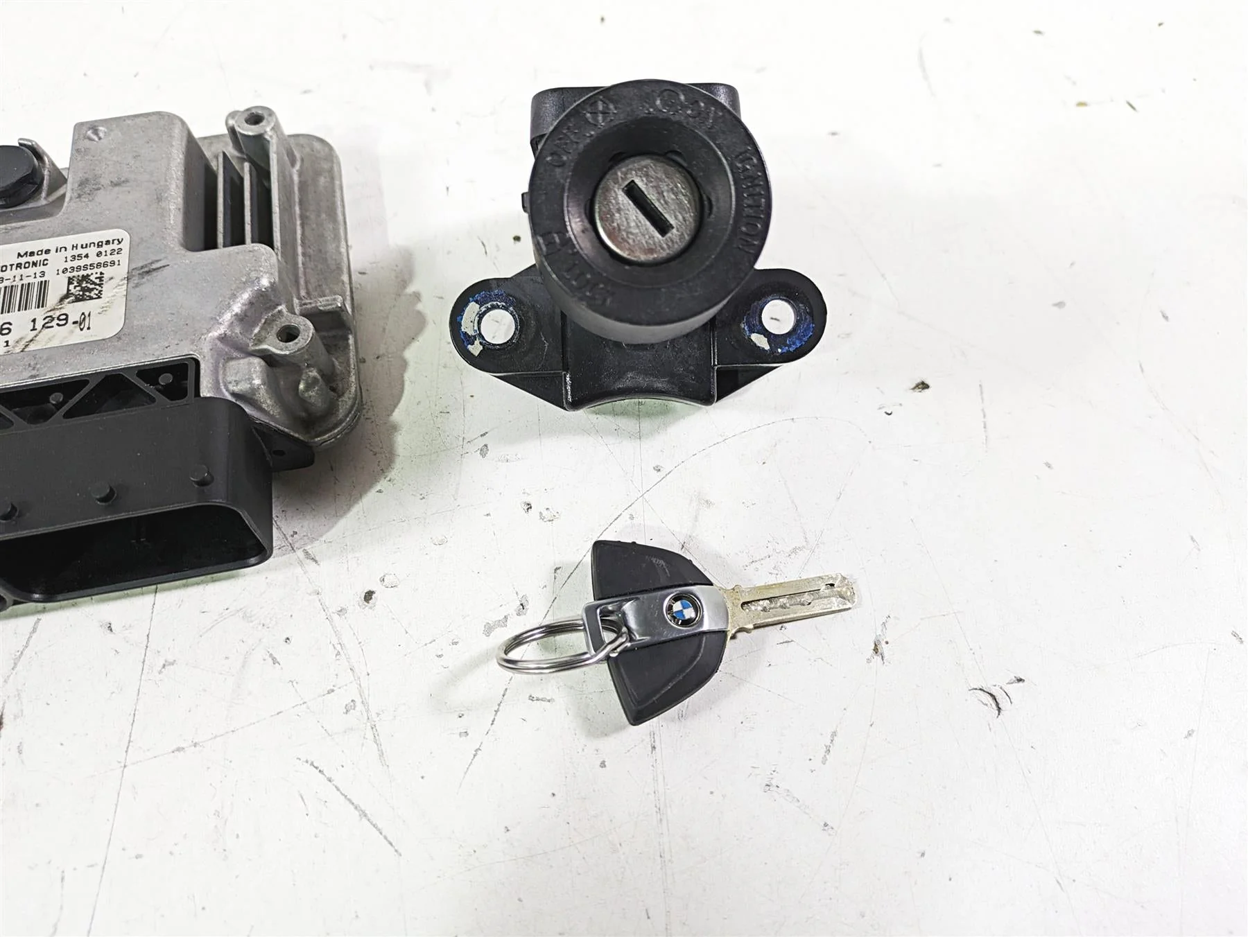 2014 BMW R1200 RT RTW K52 Cdi Ecm Module Ignition Switch Key Lock Set 8546129 - Image 4