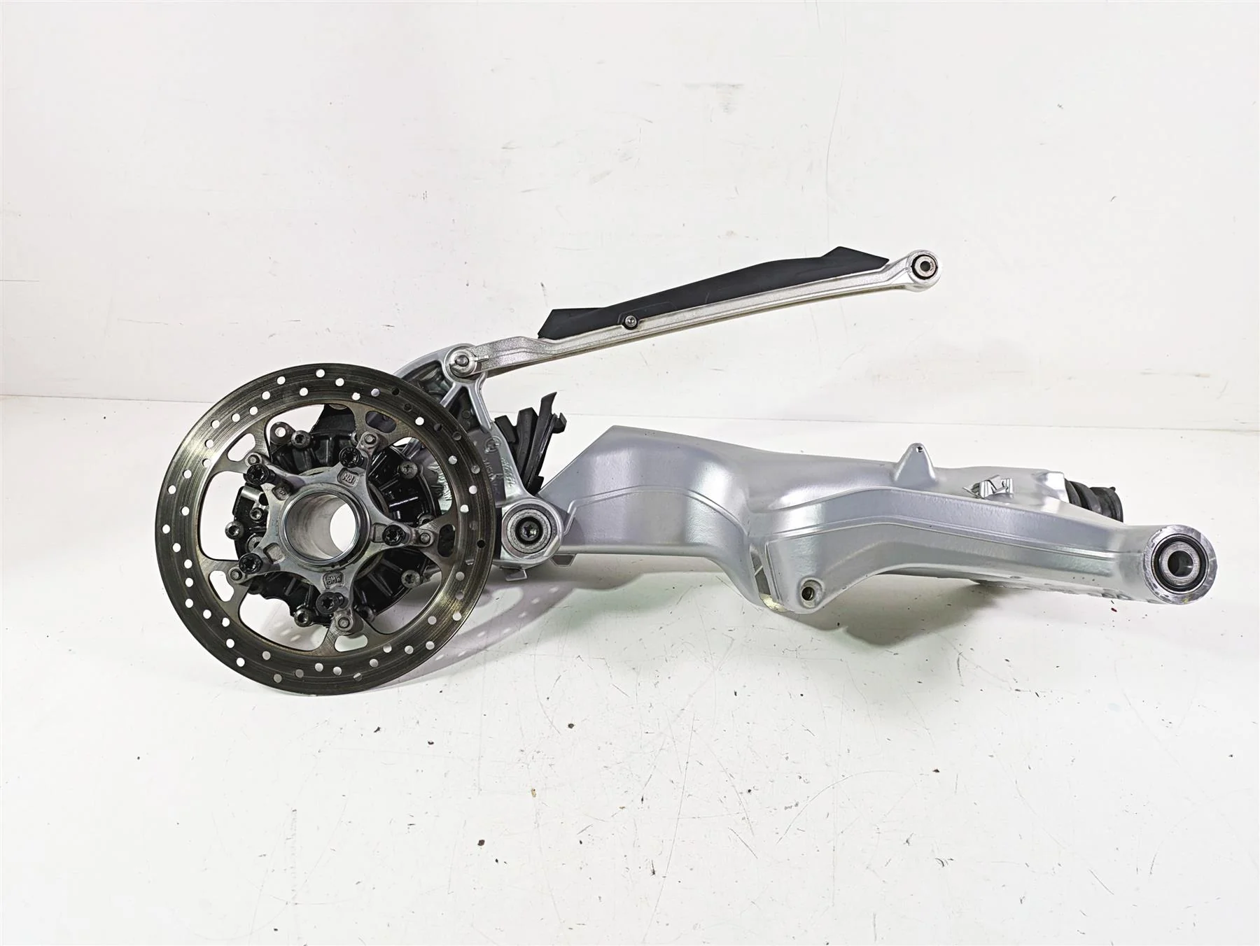 2014 BMW R1200 RT RTW K52 Differential Swingarm Driveshaft 33K 33748544980 - Image 2