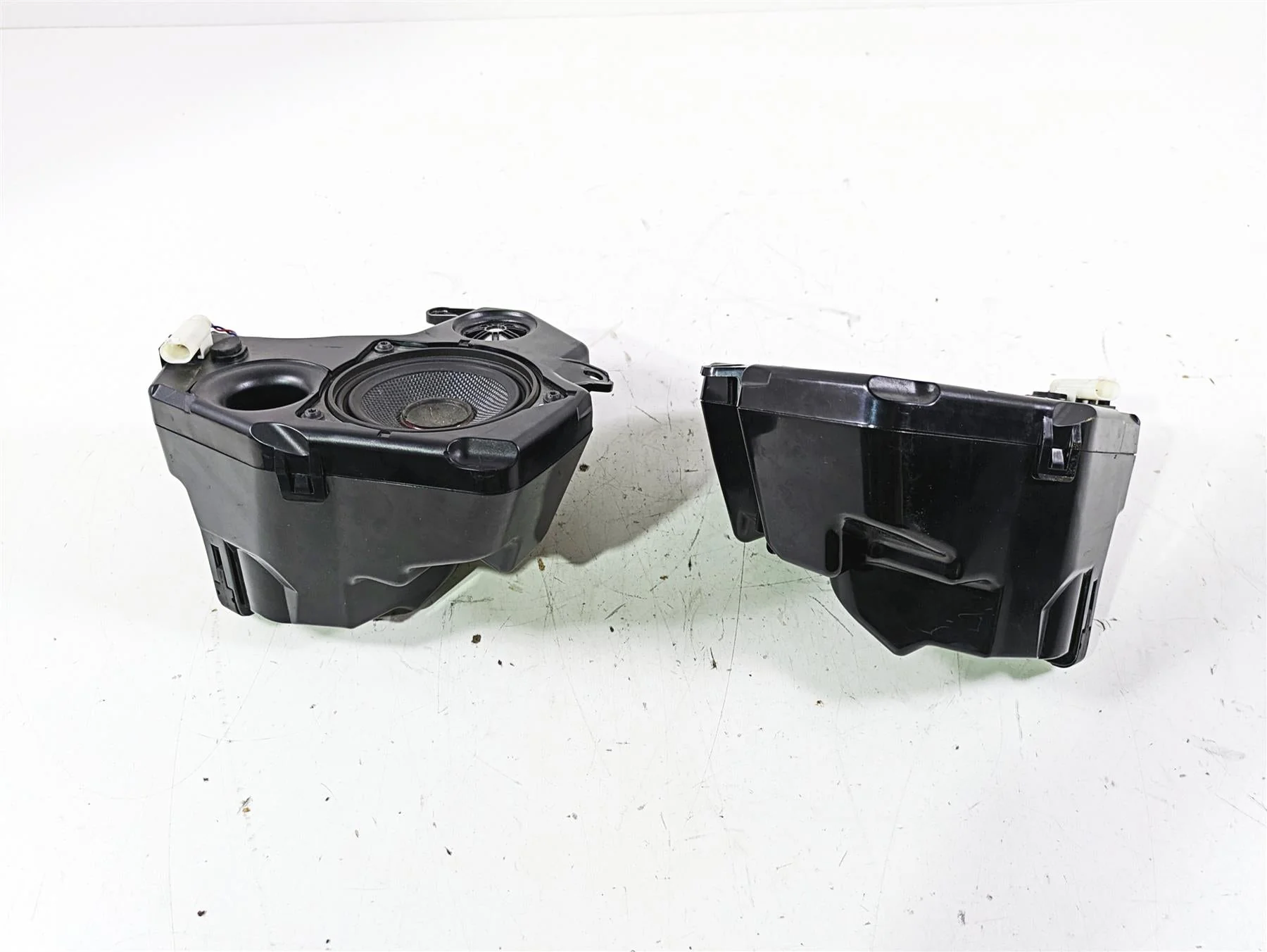 2014 BMW R1200 RT RTW K52 Front Audio Speaker Set 65138543457 65138543458 - Image 3