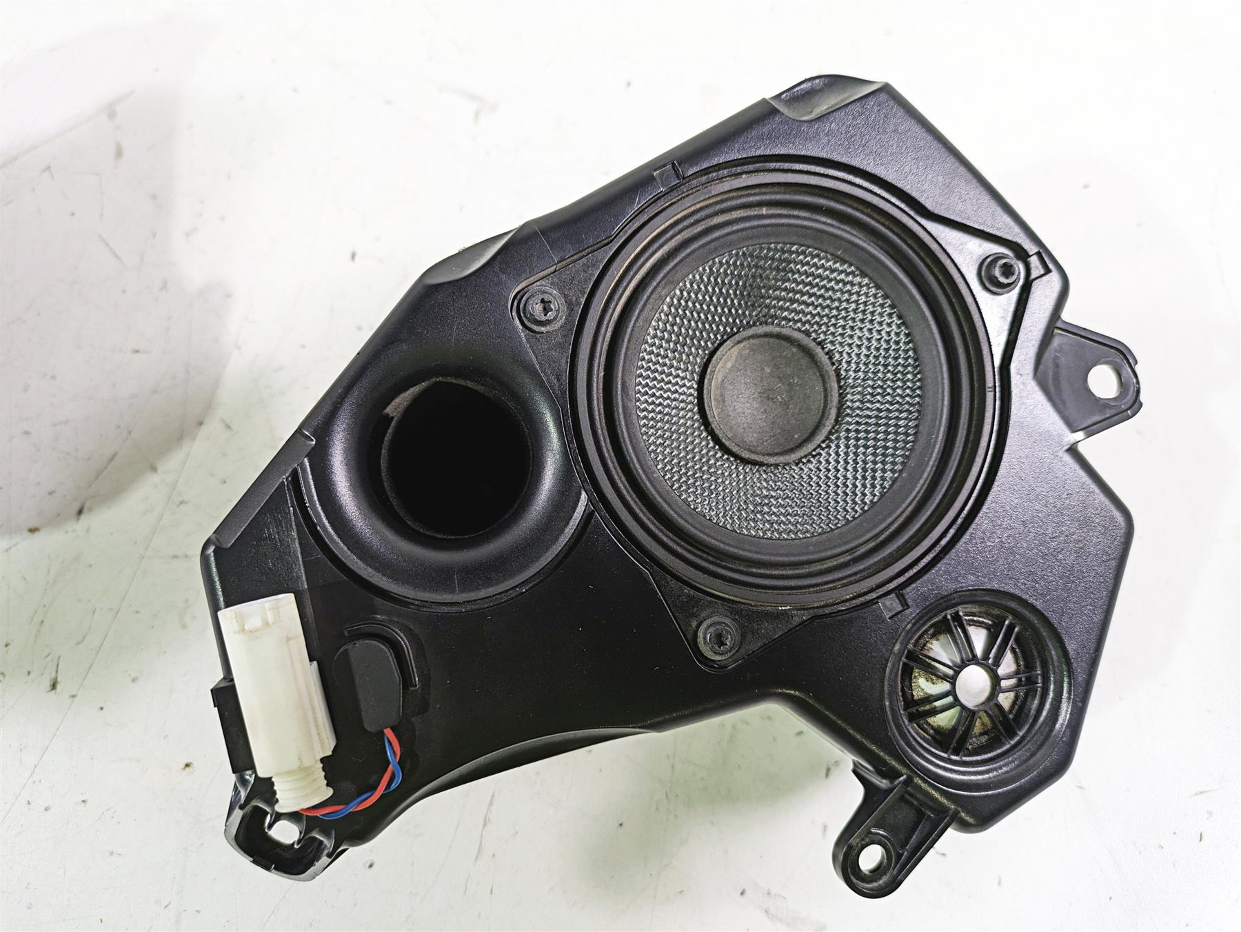 2014 BMW R1200 RT RTW K52 Front Audio Speaker Set 65138543457 65138543458 - Image 5