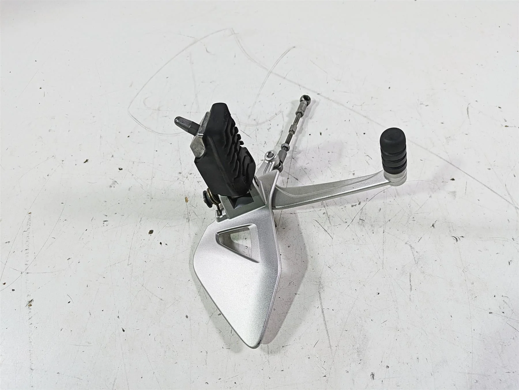 2014 BMW R1200 RT RTW K52 Front Left Footpeg & Shifter 46718535641 46718560383